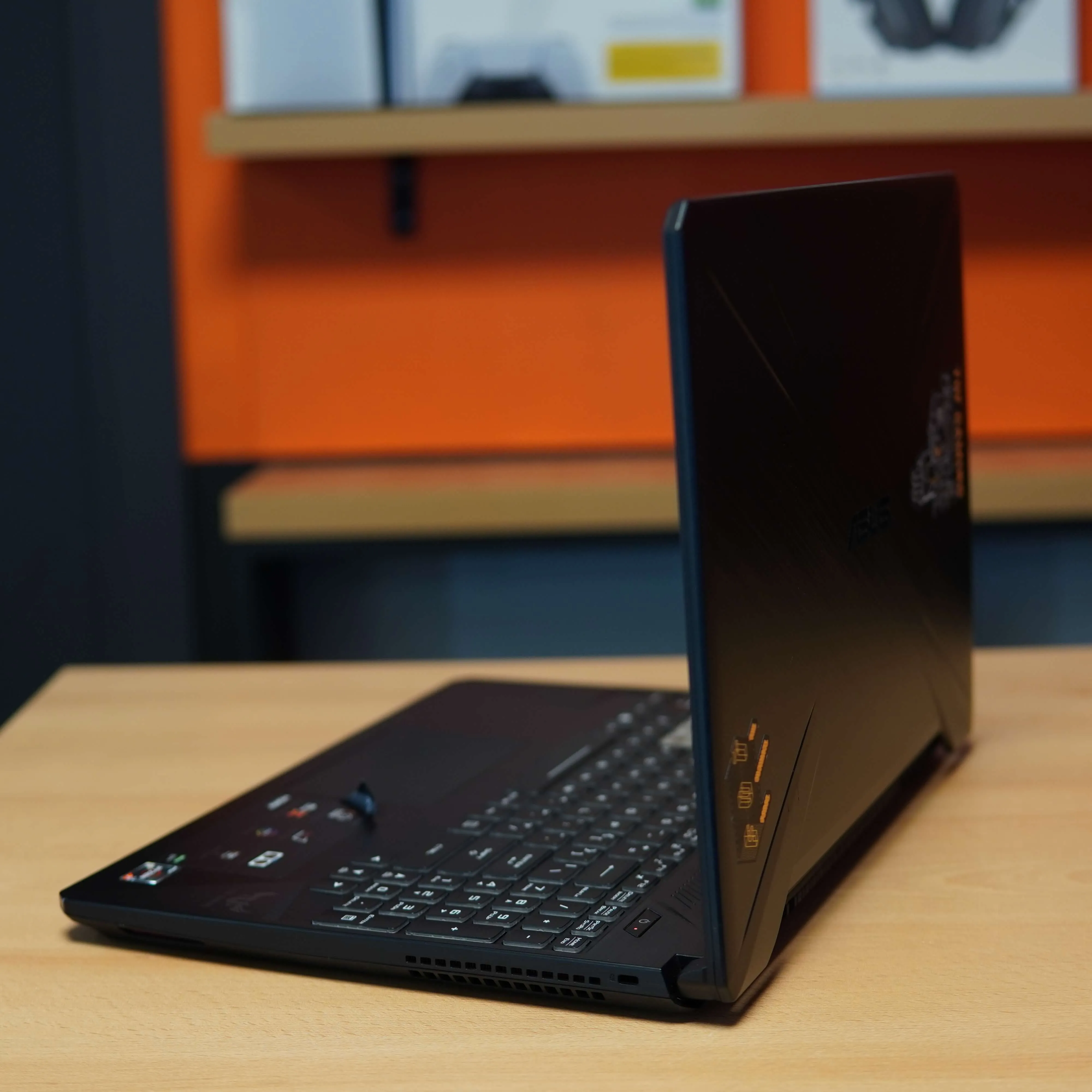 Laptop Gaming Asus TUF Gaming FX505DU-AL052, AMD Ryzen 7 3750h, 8GB DDR4, 512GB SSD, GTA 1660 Ti 6GB, Negru - imagine 5