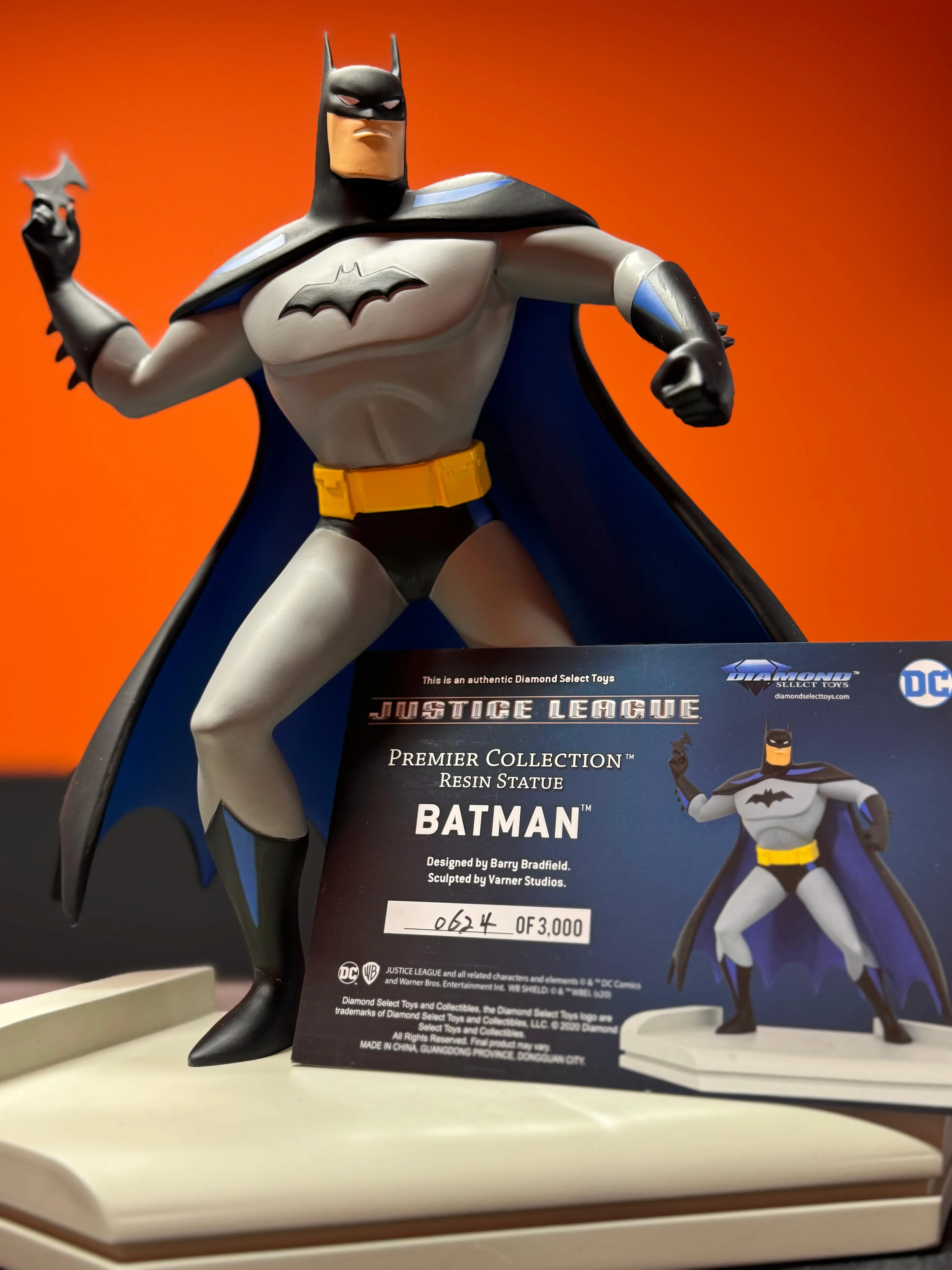 Figurina de colectie Diamond Select Toys DC Justice League Batman Premier Collection, Rasina, 28 cm, Editie Limitata 0624/3000 - imagine 3