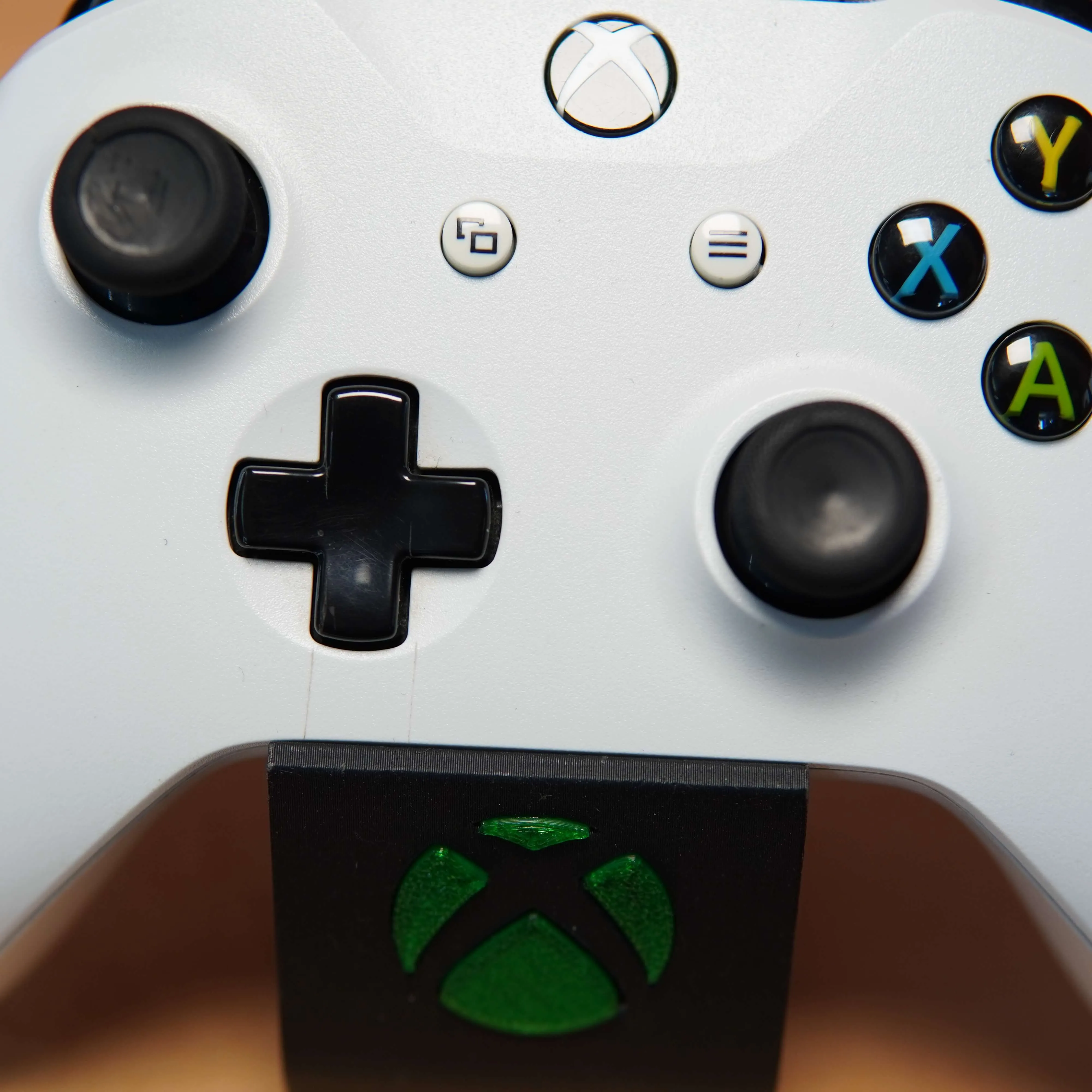 Consola Microsoft Xbox One S All Digital Edition 1 TB, + Controller, Alb - imagine 13