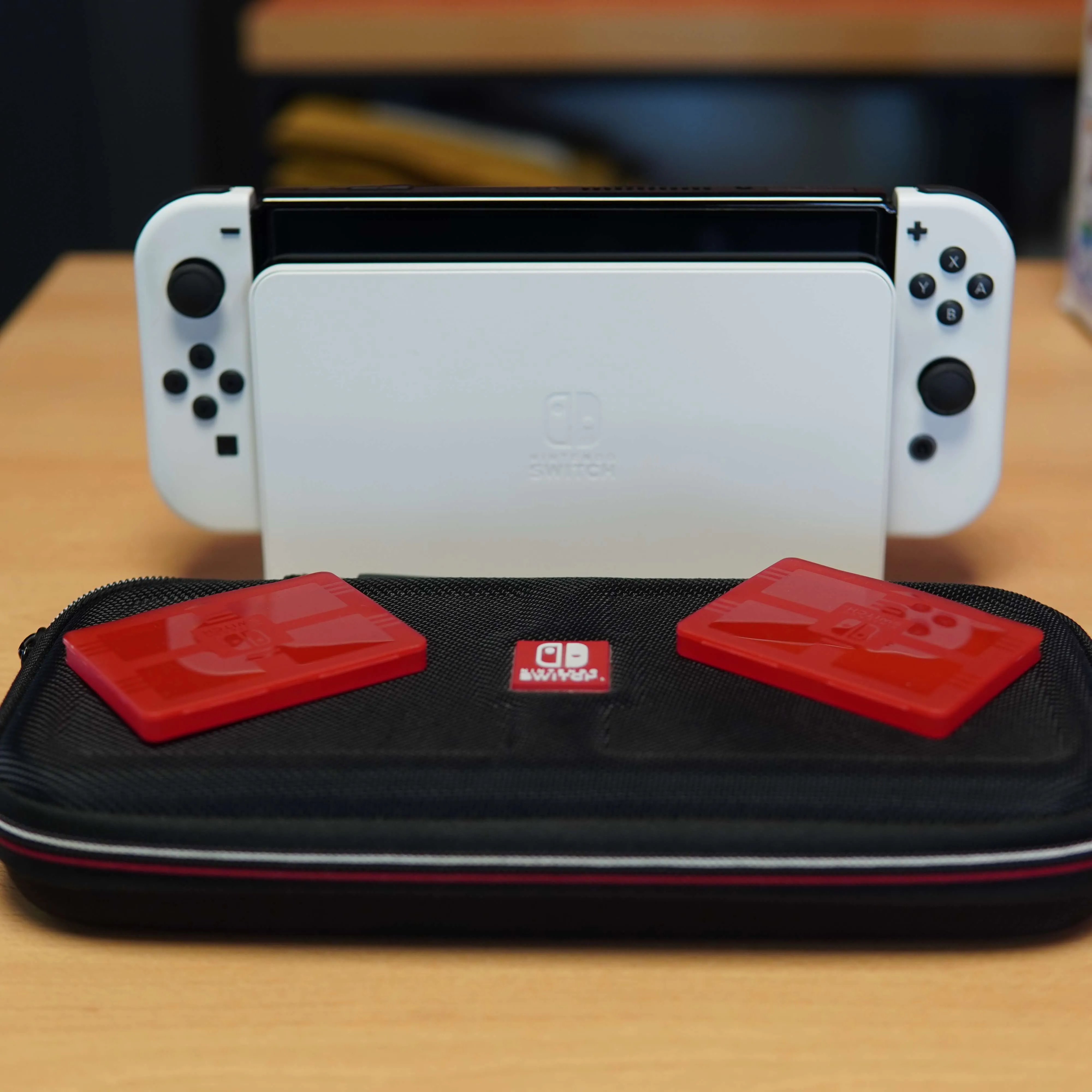 Consola Nintendo Switch Oled 64 GB, Alb + Card 256GB + Husa - imagine 4
