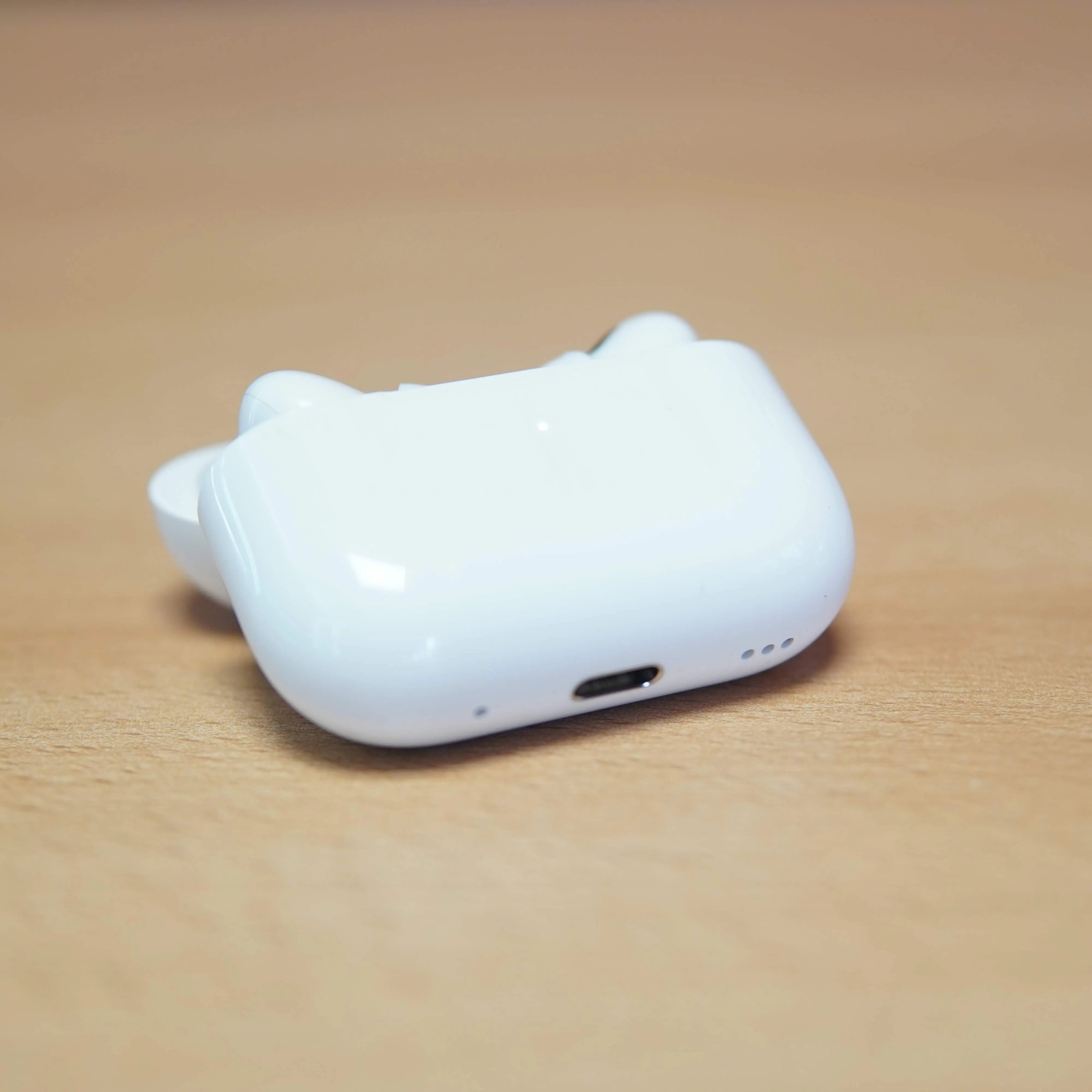 Apple Airpods Pro 2, A2968, USB-C, MagSafe Charging Case, Alb - imagine 4