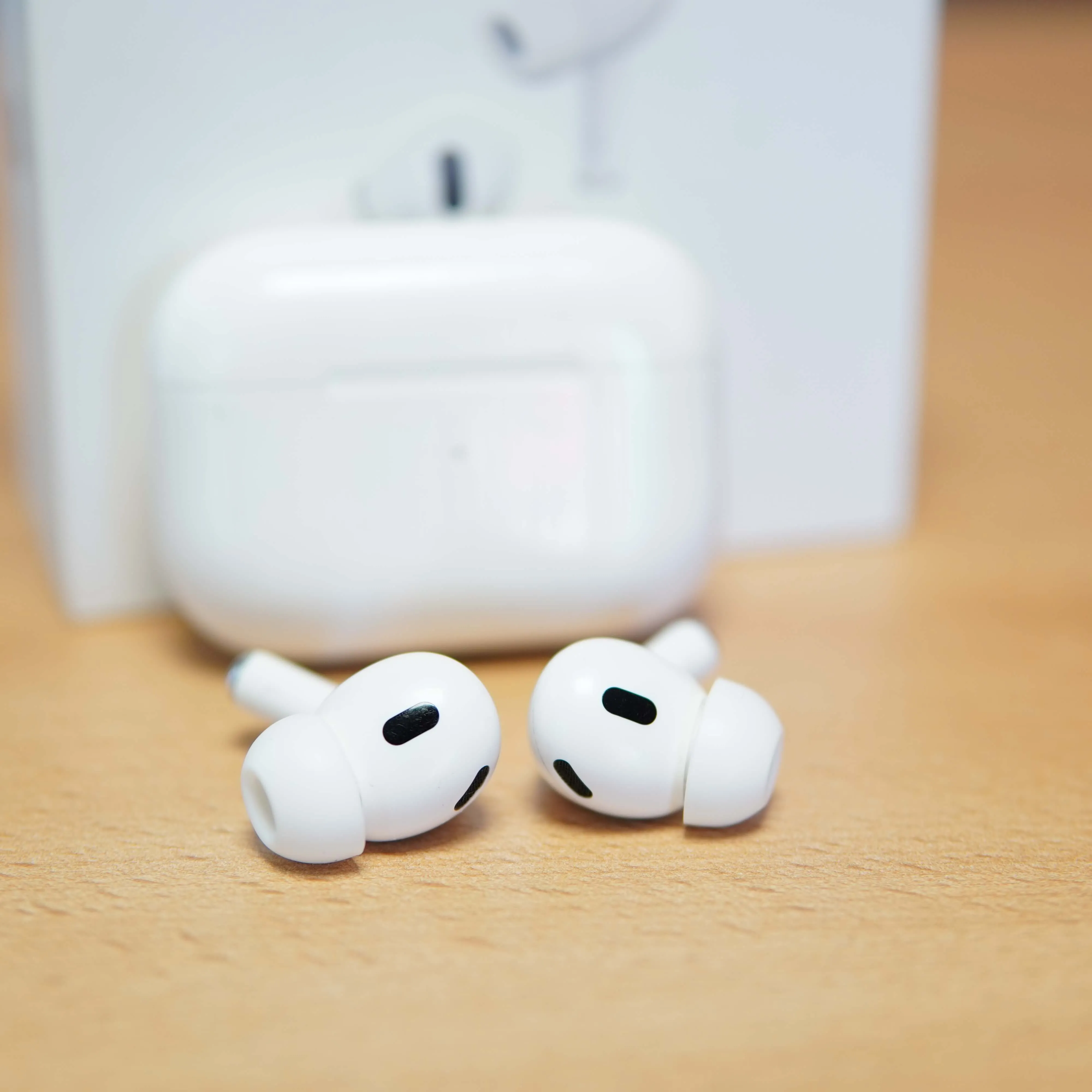 Apple Airpods Pro 2, A2968, USB-C, MagSafe Charging Case, Alb - imagine 8