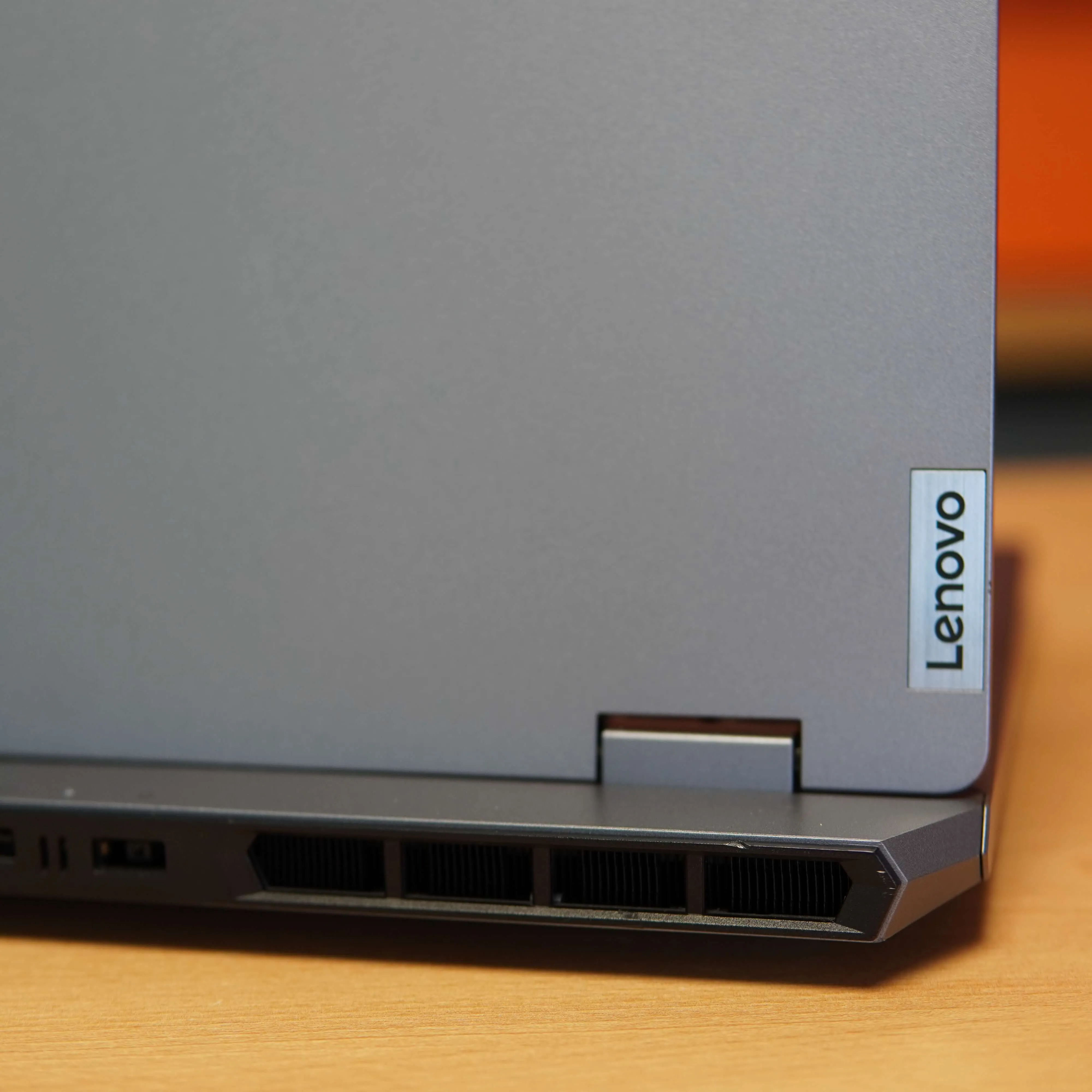 Laptop Gaming Lenovo LOQ 15IRX9, 15.6", i7-13650HX, 24 GB DDR5, 512 GB SSD, RTX 4050 6GB, IPS 144Hz, Gri - imagine 9