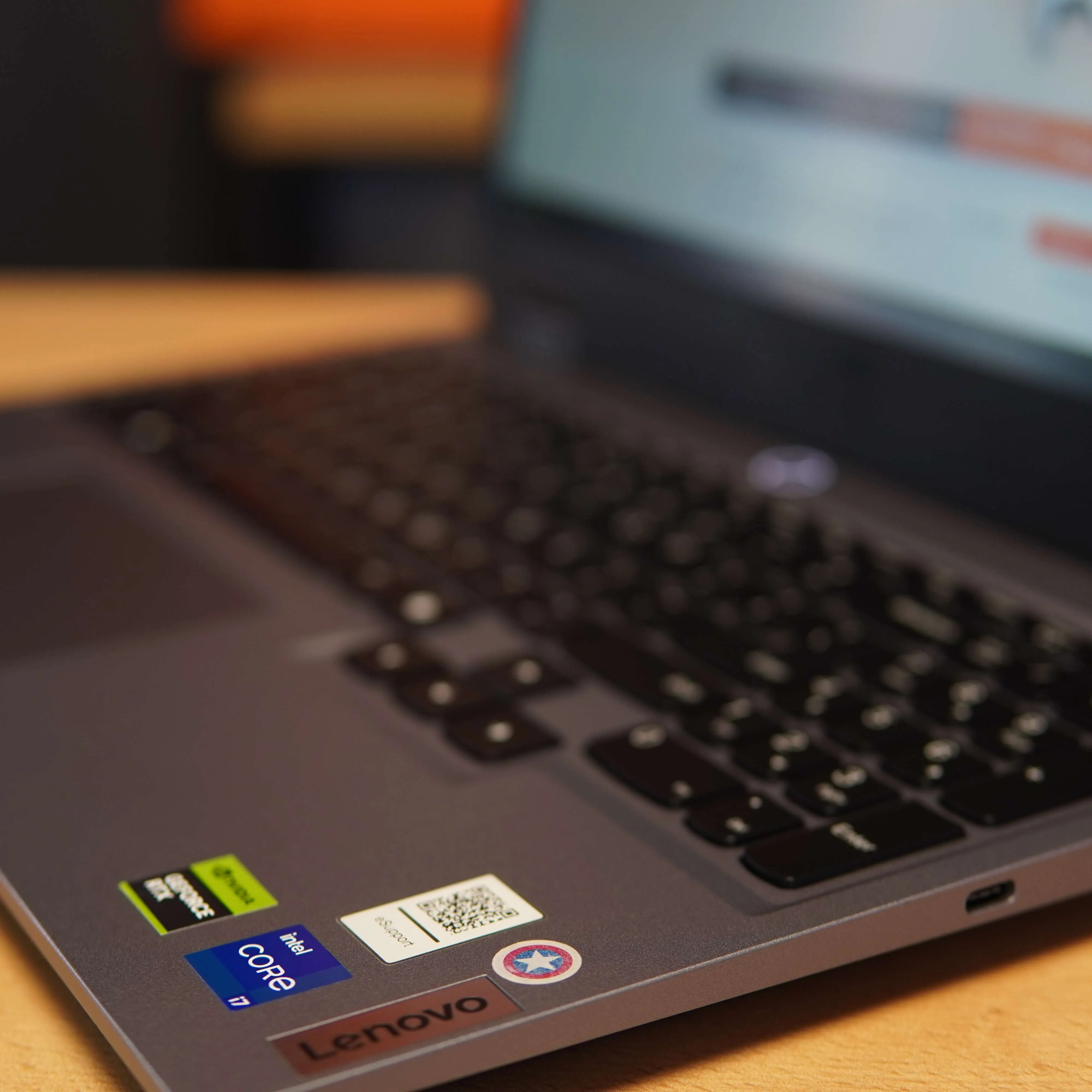 Laptop Gaming Lenovo LOQ 15IRX9, 15.6", i7-13650HX, 24 GB DDR5, 512 GB SSD, RTX 4050 6GB, IPS 144Hz, Gri - imagine 11