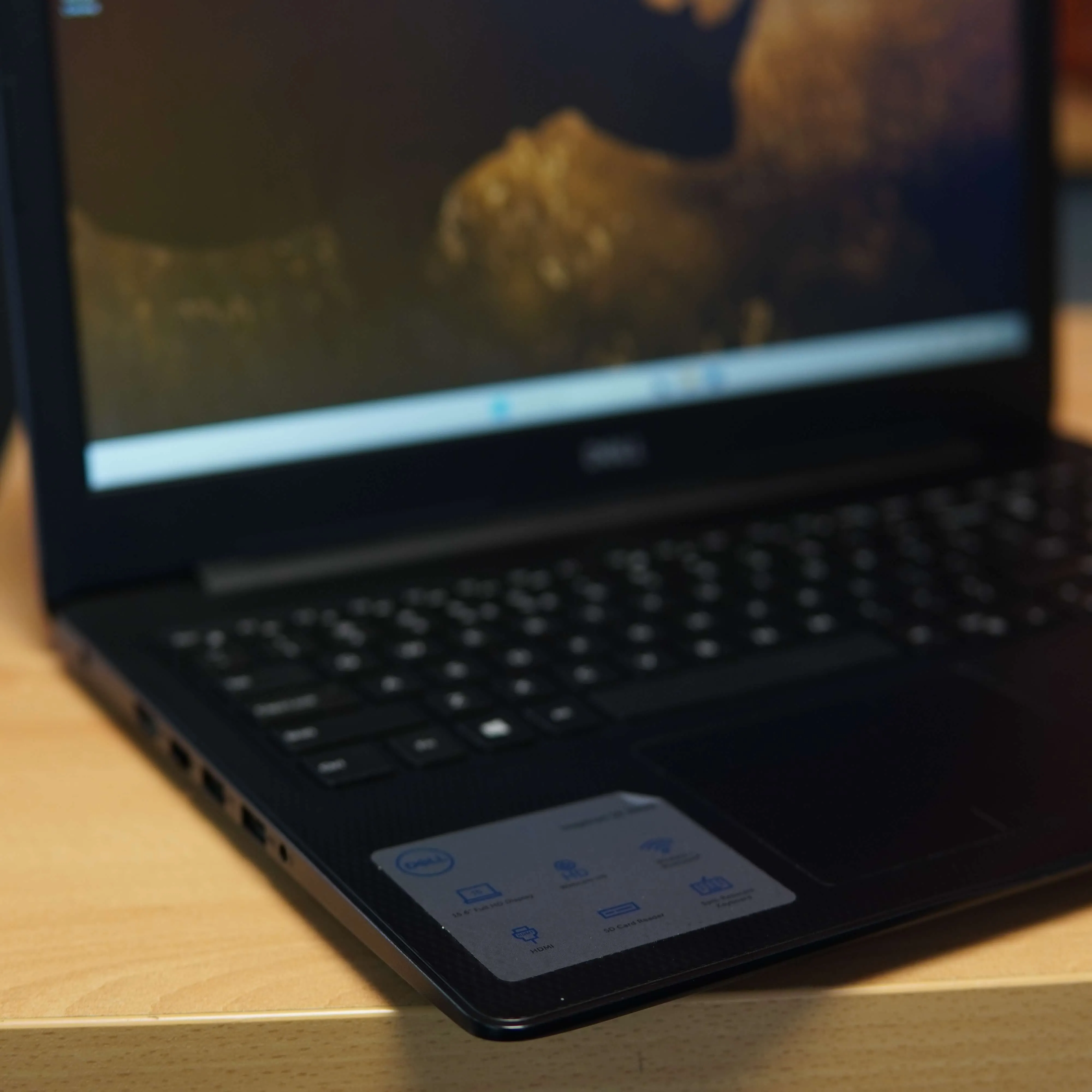 Laptop Dell Inspiron 15 3580, i5-8265u, 8 GB DDR4, 256 GB SSD, Negru - imagine 6