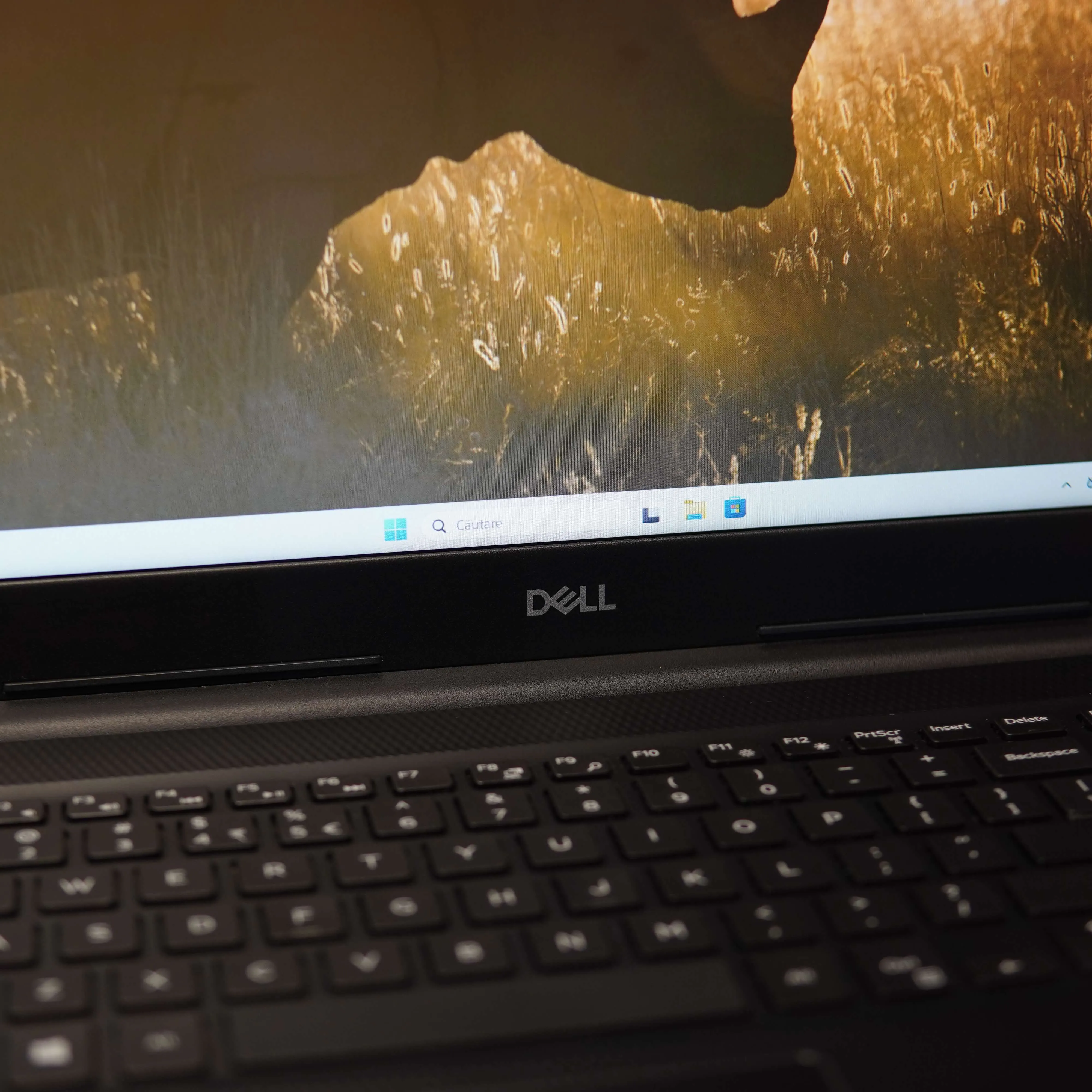 Laptop Dell Inspiron 15 3580, i5-8265u, 8 GB DDR4, 256 GB SSD, Negru - imagine 7