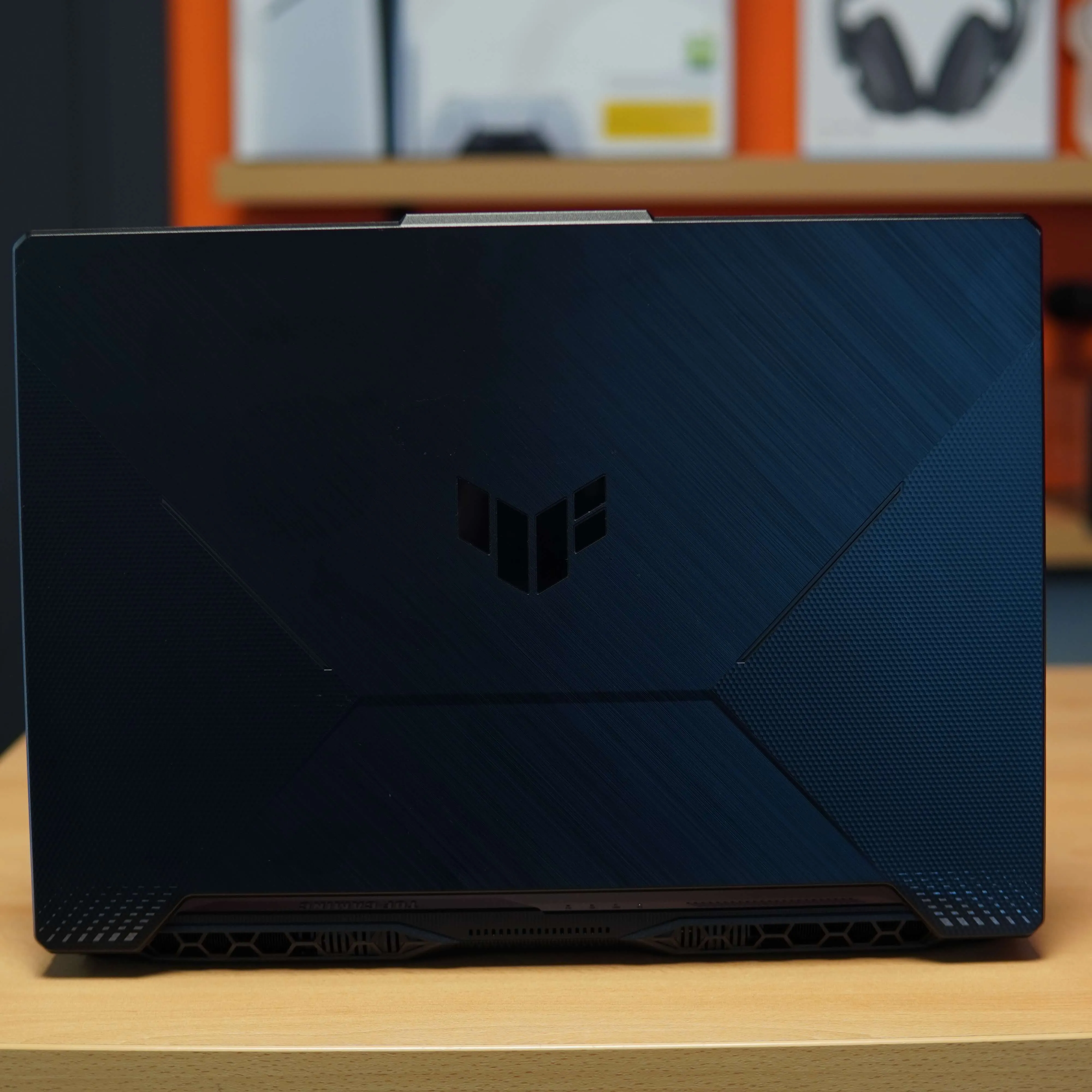 Laptop Gaming Asus TUF Gaming F15 FX506HC, i5-11400h, 8 GB DDR4, 512 GB DDR4, RTX 3050 4 GB, Negru - imagine 6