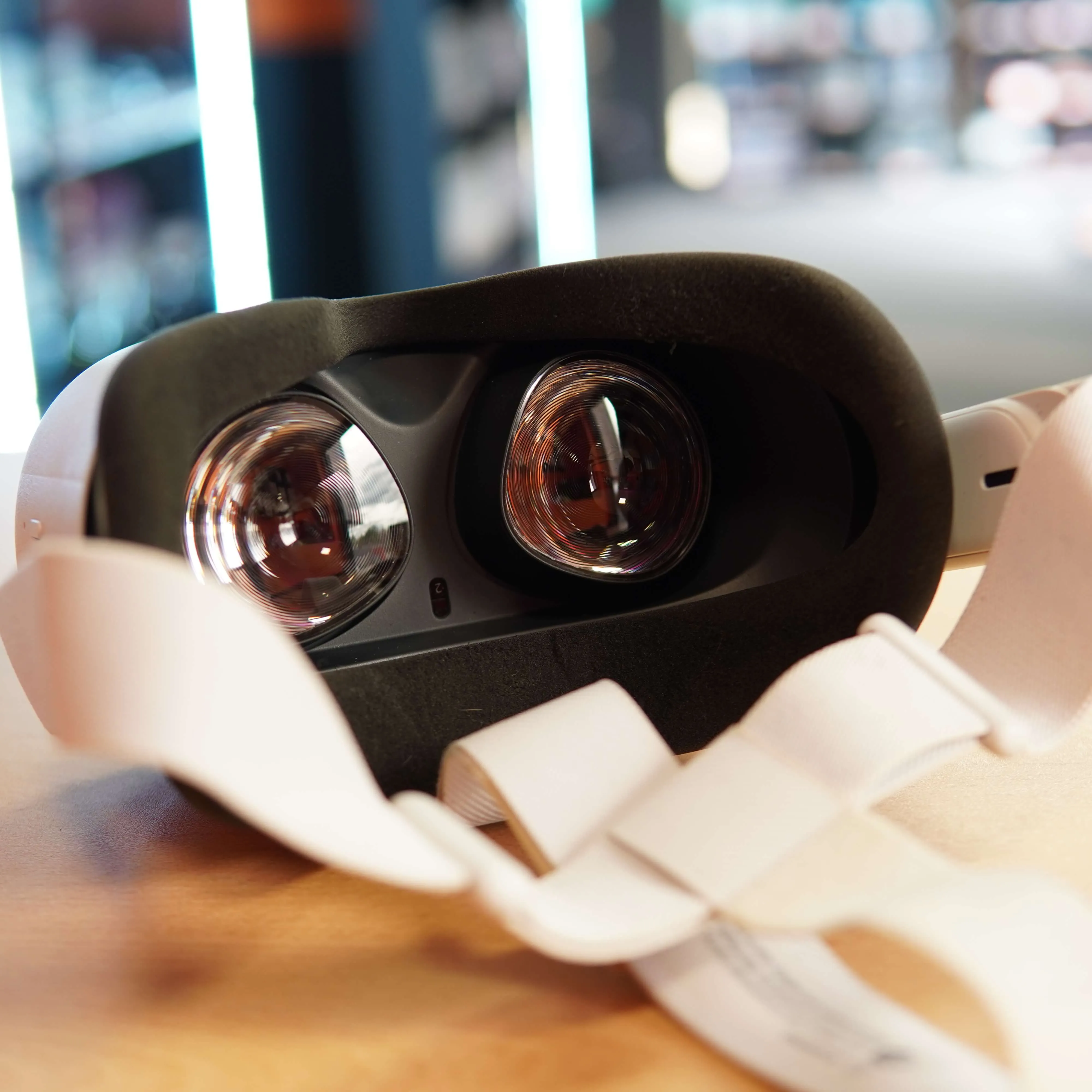 Casca VR All-in-One Oculus Quest 2, 64 GB + Husa de protectie - imagine 11