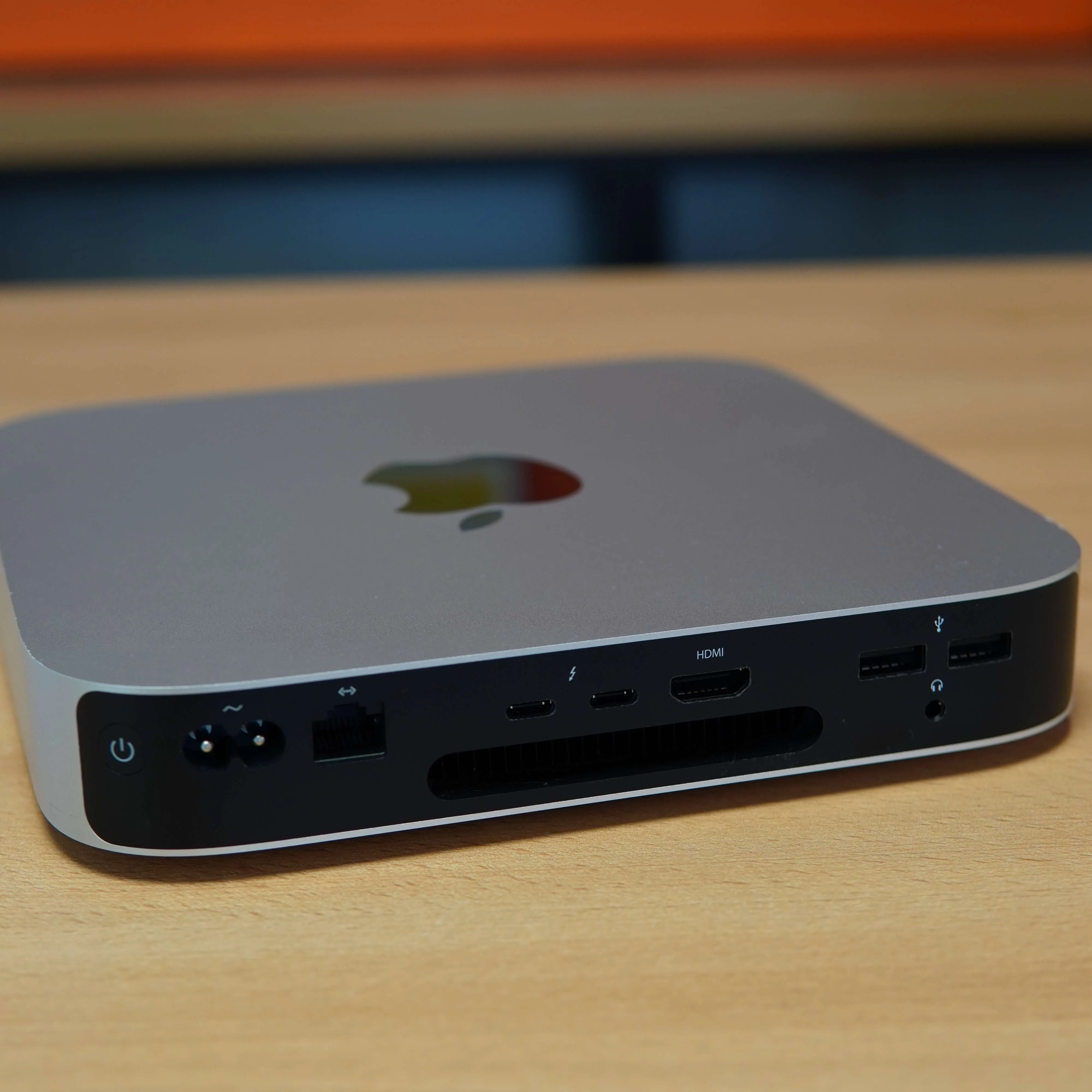 Apple Mac Mini 2020, M1, 16 GB RAM, 512 GB SSD, 8-Core GPU, 16-Core Neural Engine, Thunderbolt 3, USB‑C, USB 3.1, Ethernet, Wi-Fi 6, Bluetooth, Silver - imagine 6