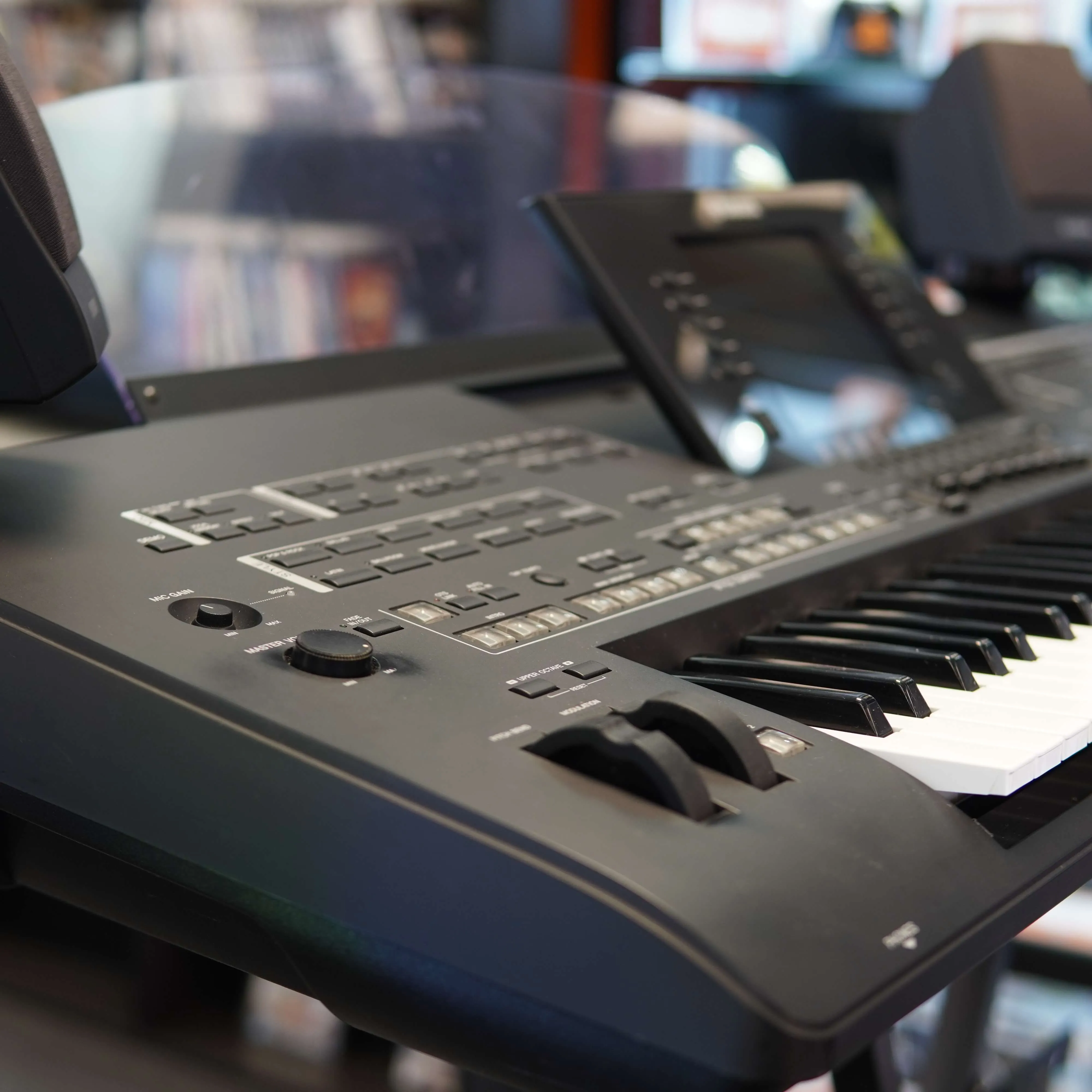 Claviatura Yamaha Tyros 4 Limited Edition 10th Anniversary - imagine 13