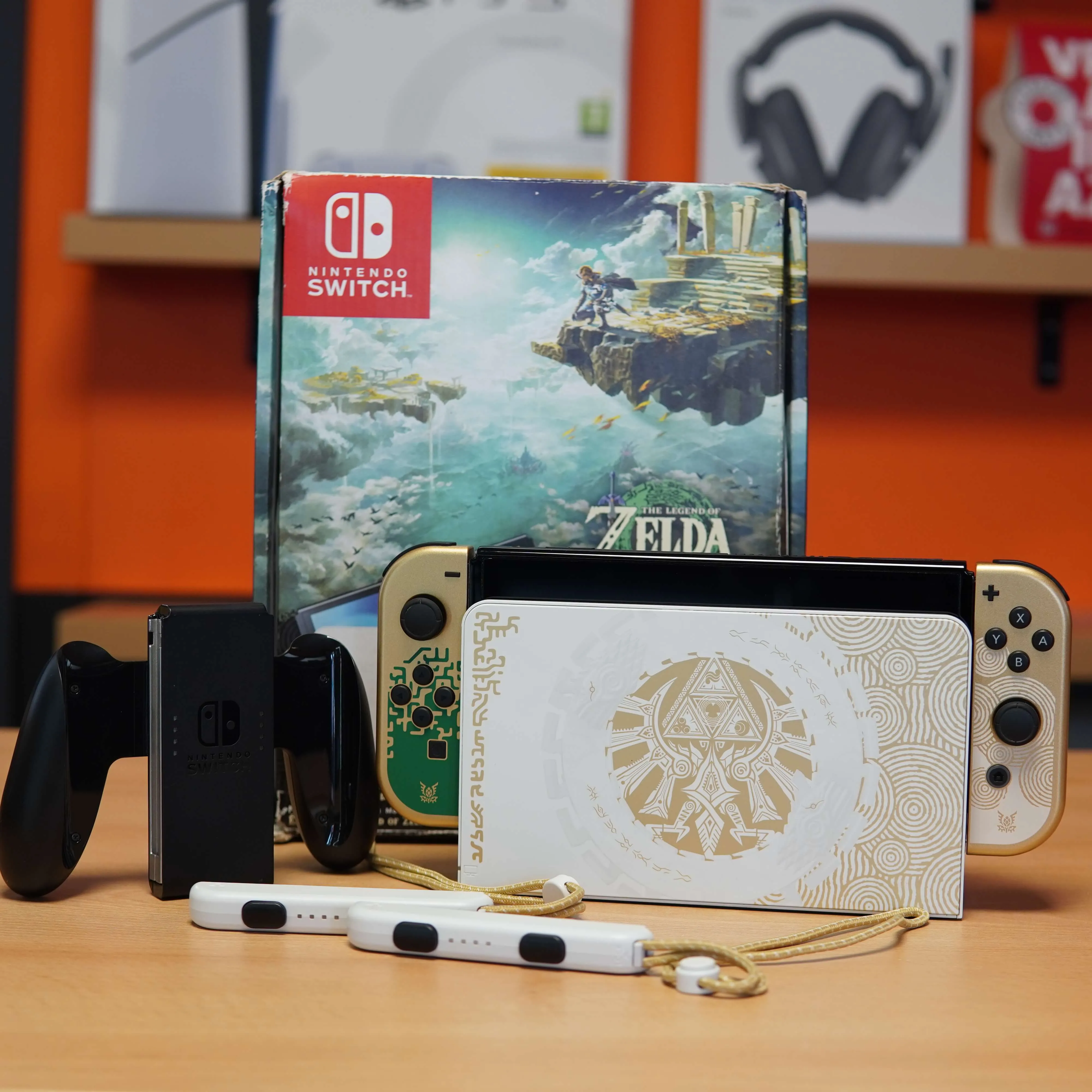 Nintendo Switch Oled The Legend of Zelda Tears of the Kingdom Edition, 64 GB - imagine 2