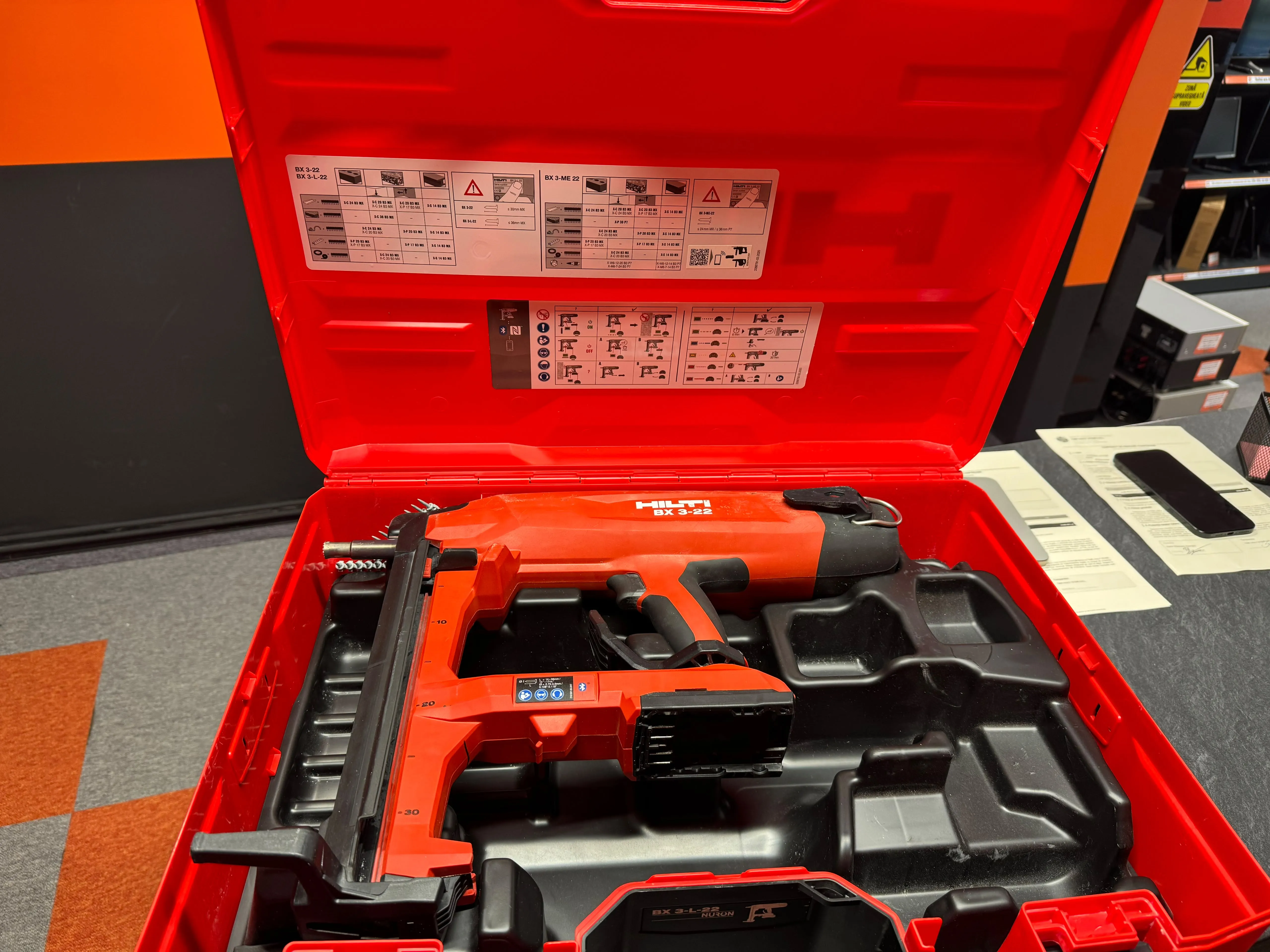 Pistol de fixare HILTI BX 3-22 Nuron, 22V, motor brushless, pentru cuie in beton si otel, alimentare automata, fara acumulator - imagine 2
