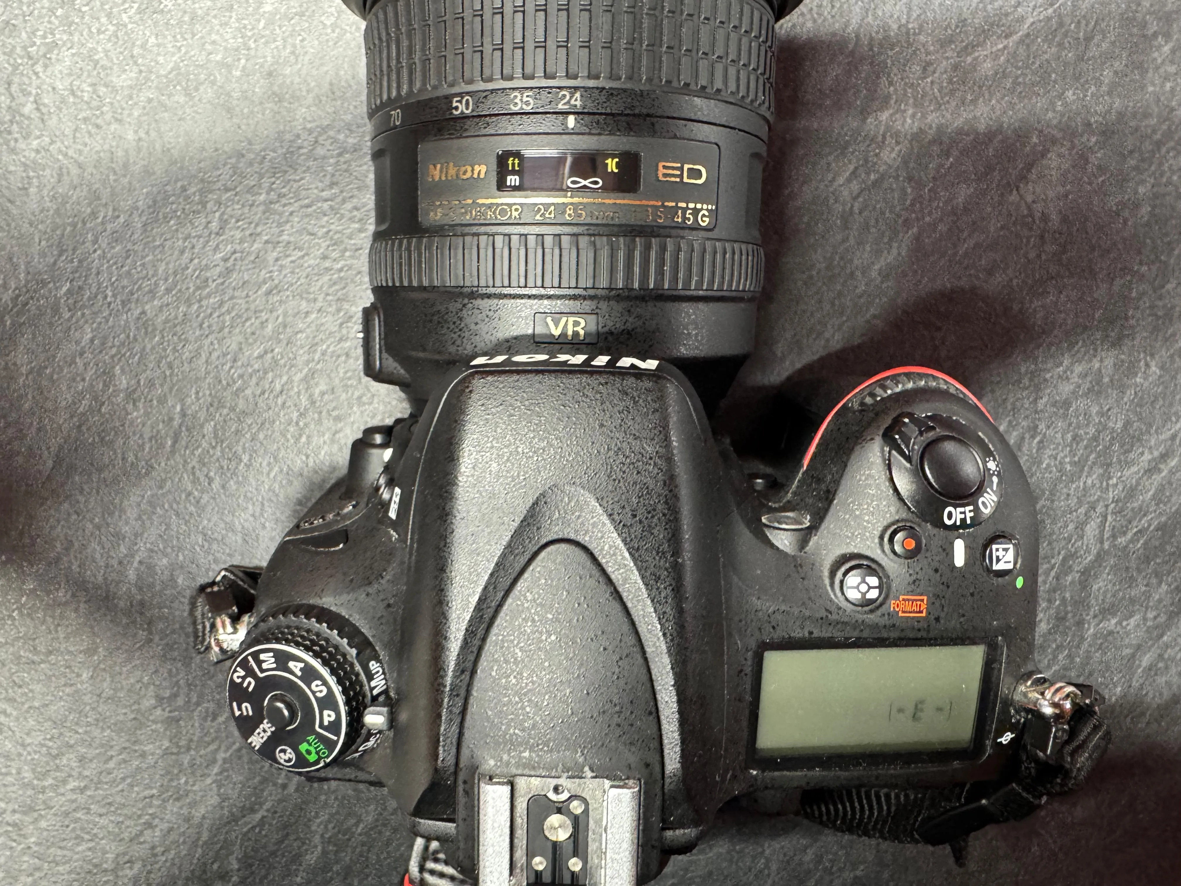 Aparat foto DSLR Nikon D610 Full Frame 24.3MP, Full HD, ISO 100-6400 + Obiectiv AF-S Nikkor 24-85mm f/3.5-4.5G ED VR, Stabilizare Optica, Autofocus SWM, Nikon F, Negru - imagine 4