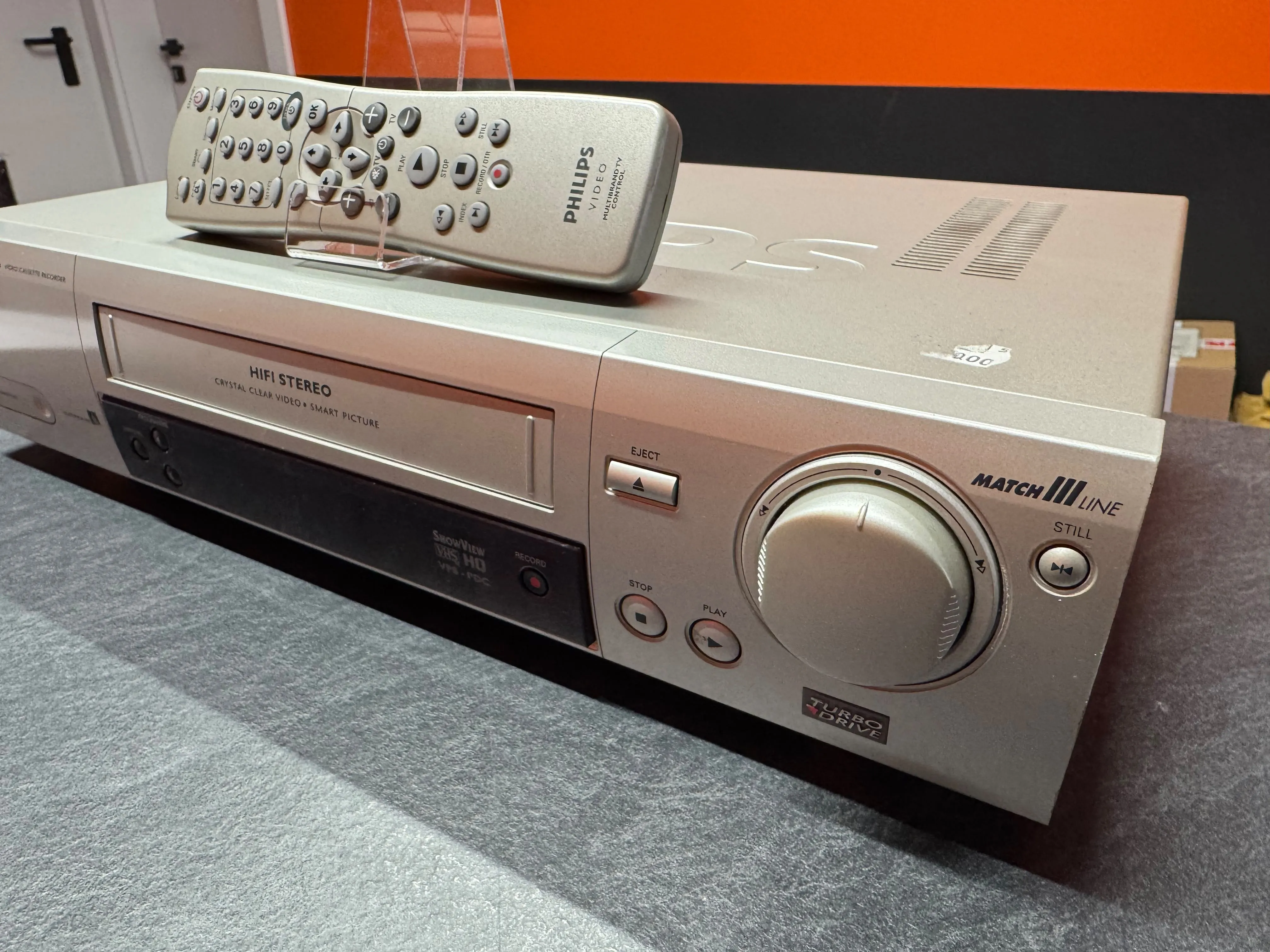 Videorecorder VHS Philips VR708/02 Matchline III, Hi-Fi Stereo, Turbo Drive, ShowView, VPS/PDC, 2x SCART, Telecomanda - imagine 2
