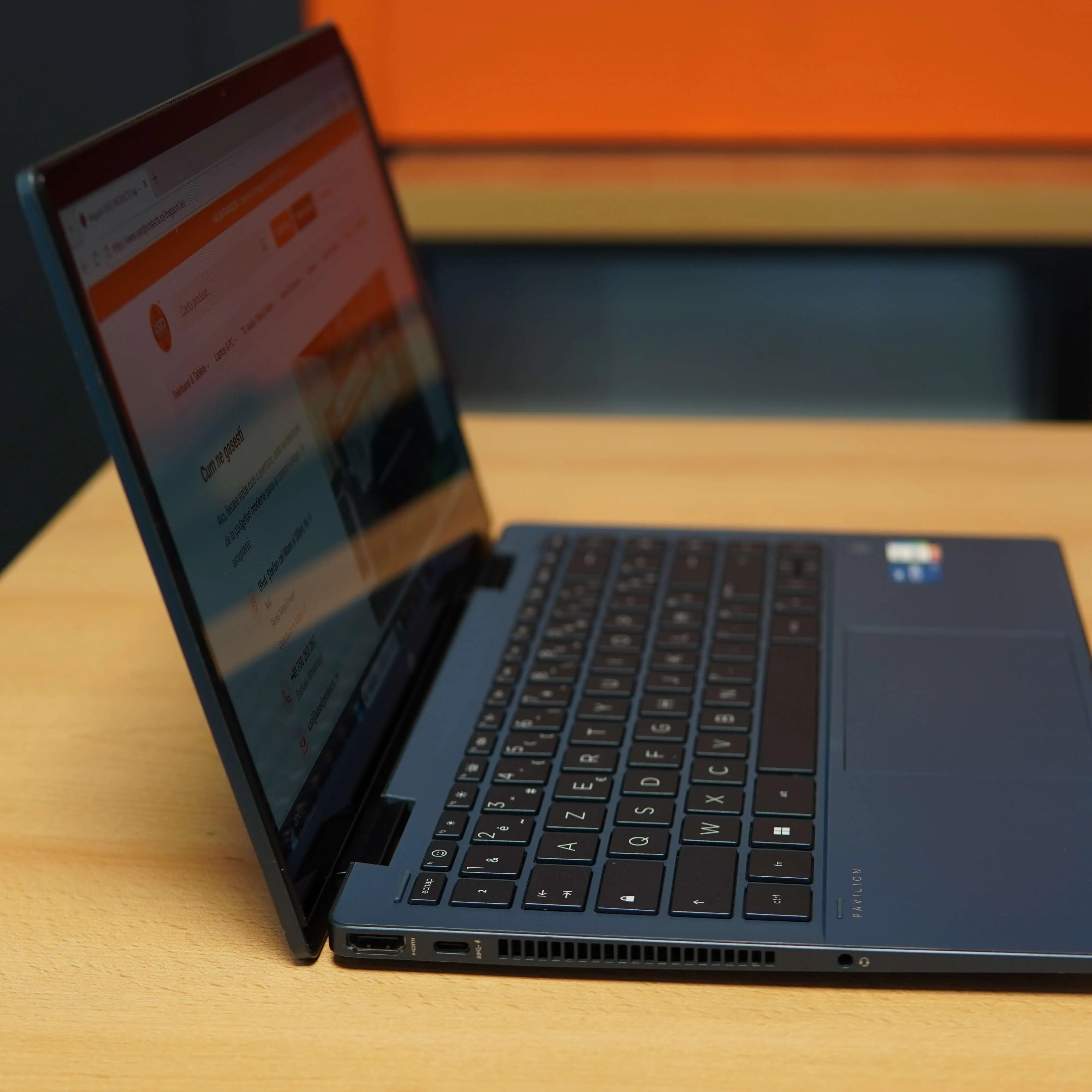 Laptop HP Pavilion x360 2-in-1 Laptop 14-ek1002nk, i5-1335u, 8 GB DDR4, 512 GB SSD, Layout AZERTY, Touchscreen, Tableta, Pen Inclus, Albastru - imagine 4