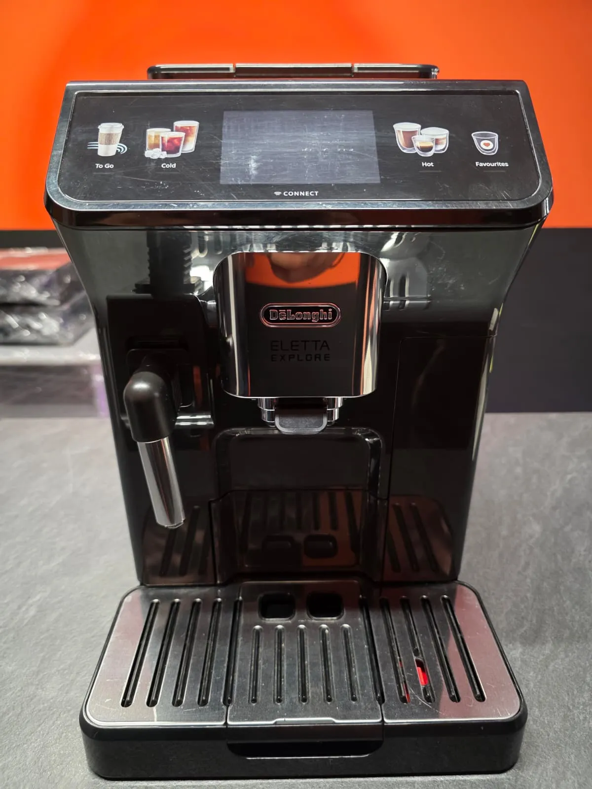 Espressor automat De'Longhi Eletta Explore ECAM450.86.T, 1450W, 19 Bar, Rezervor 1.8L, Rasnita integrata, LatteCrema Hot&Cool, Cold Brew, Ecran TFT Touch 3.5 inch, Wi-Fi, Titanium - imagine 2