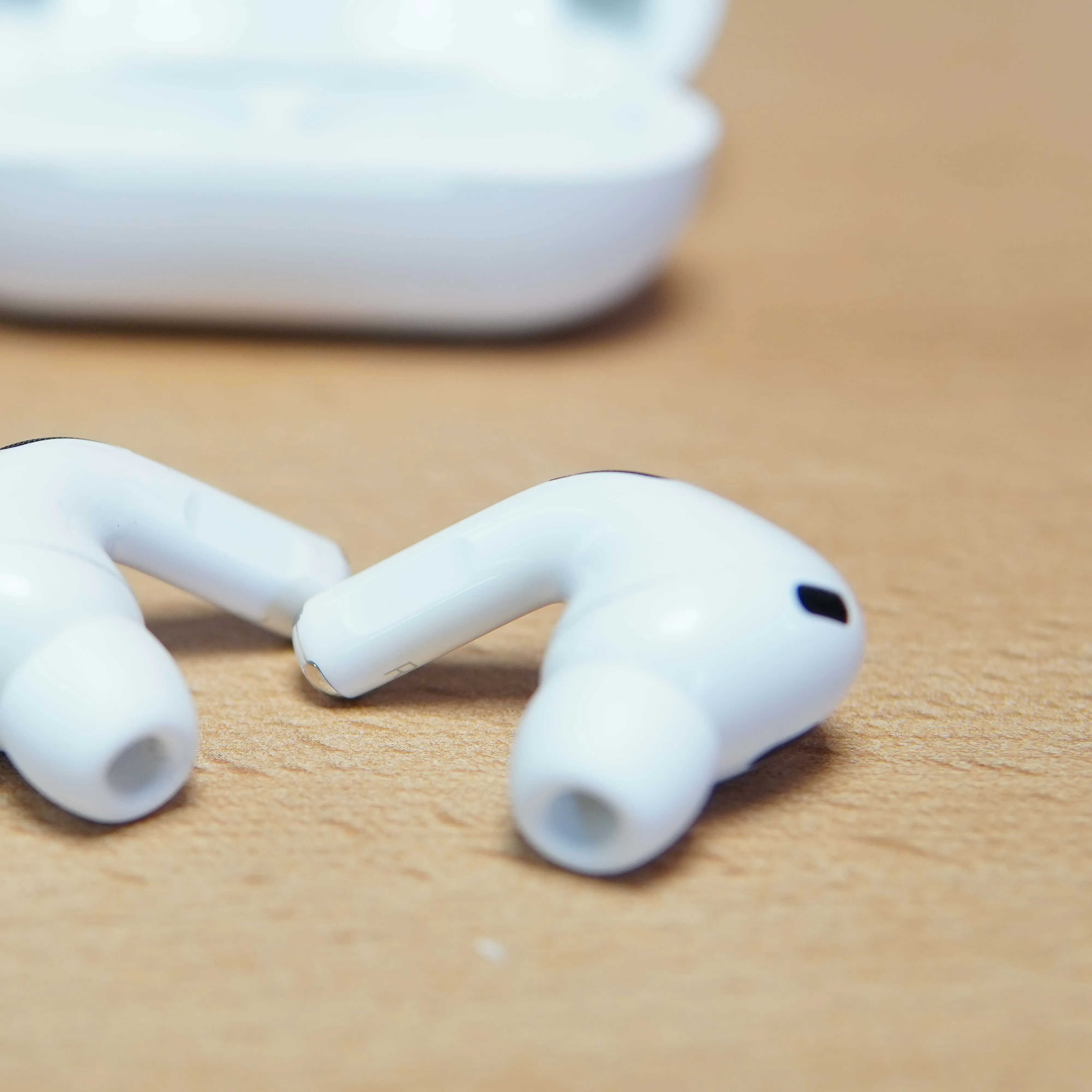 Apple AirPods PRO 2 (2023), USB-C, MagSafe charging Case, A3047, A3048, A2968 - imagine 9