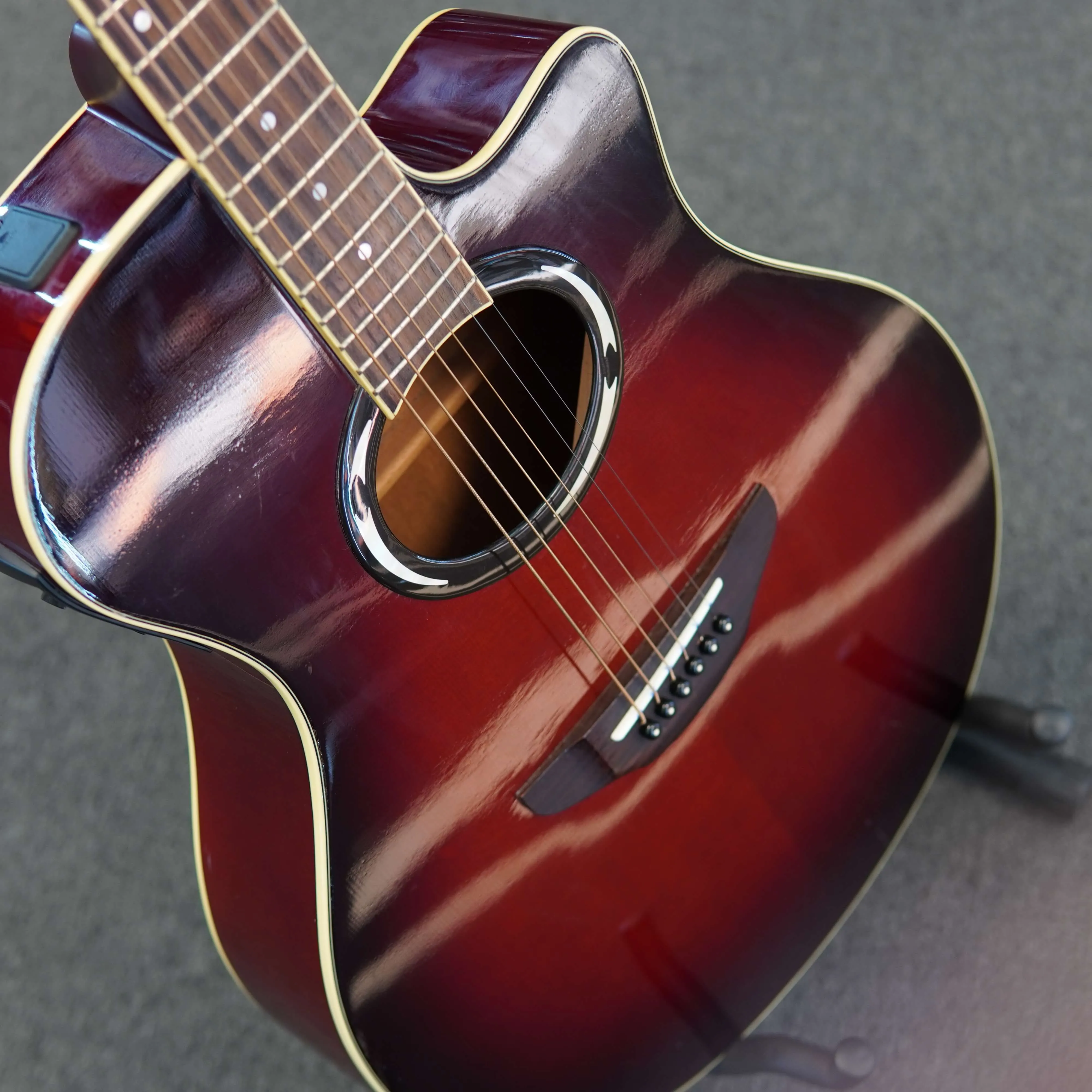 Chitara Electro Acustica Yamaha APX500 II - imagine 9