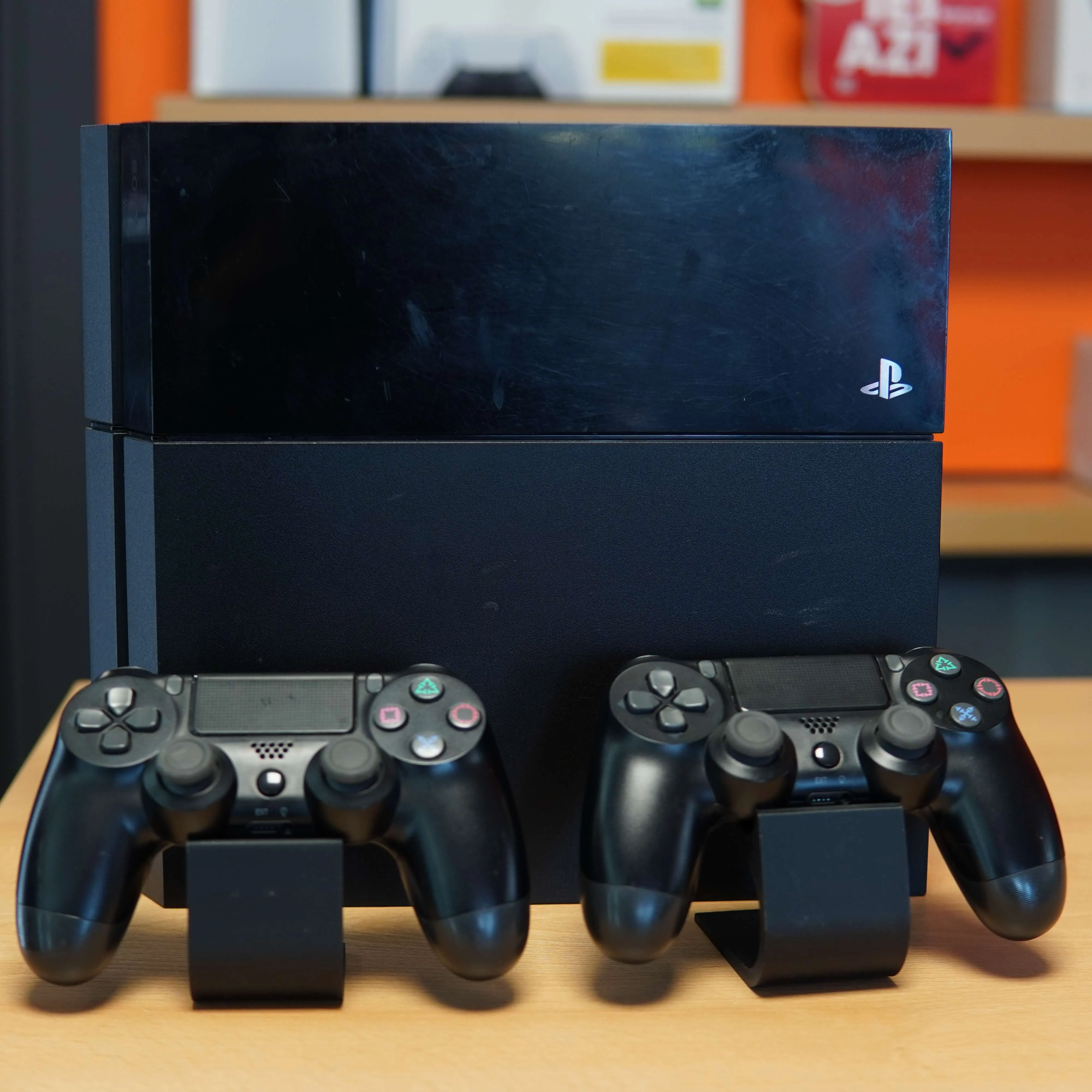 Consola Sony Playstation 4 Phat 500 GB + 2 Controllere (Aftermarket), Negru - imagine 2