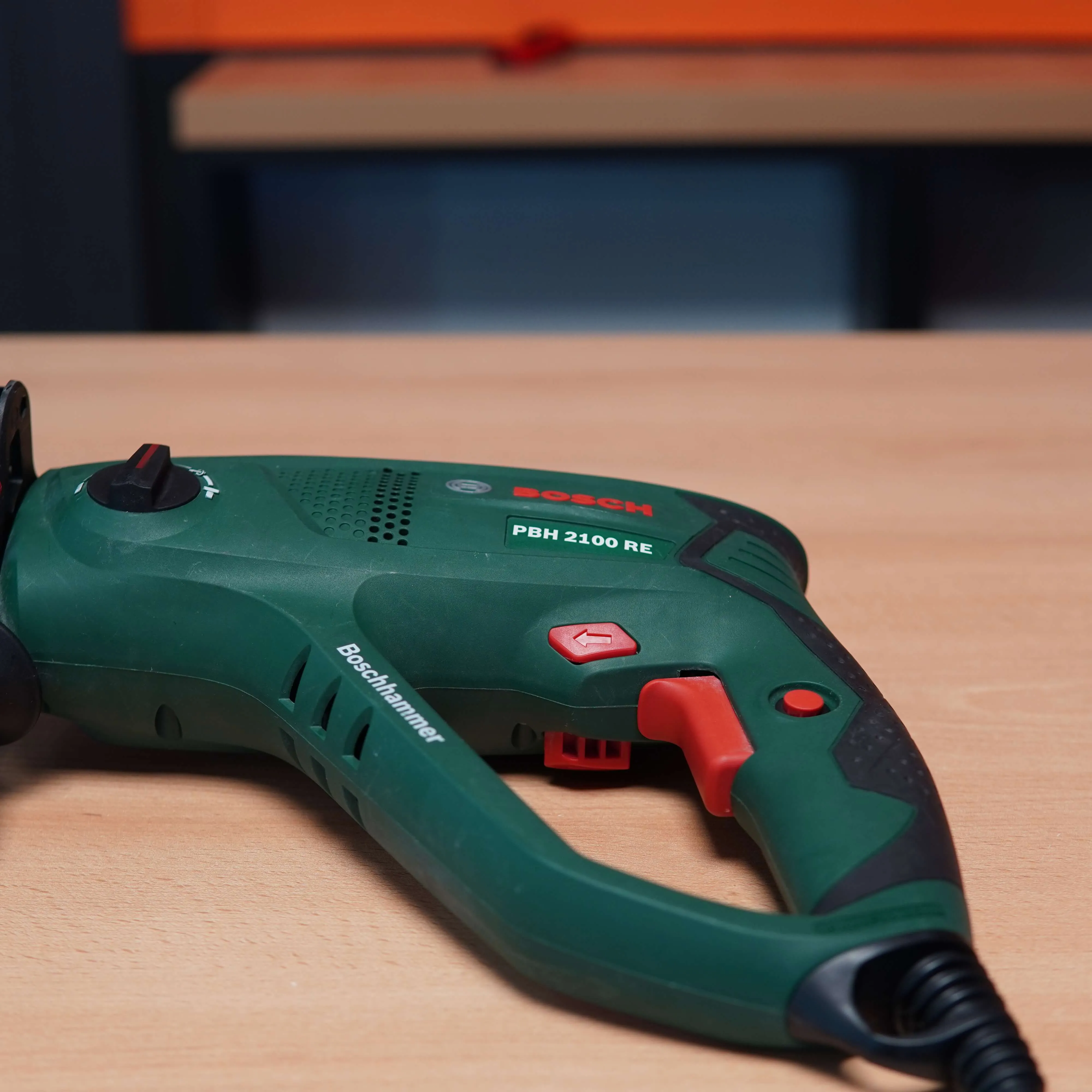 Ciocan Rotopercutor Bosch PBH 2100 RE Compact, 550 W, 2300 RPM, 1.7 J, SDS Plus - imagine 4