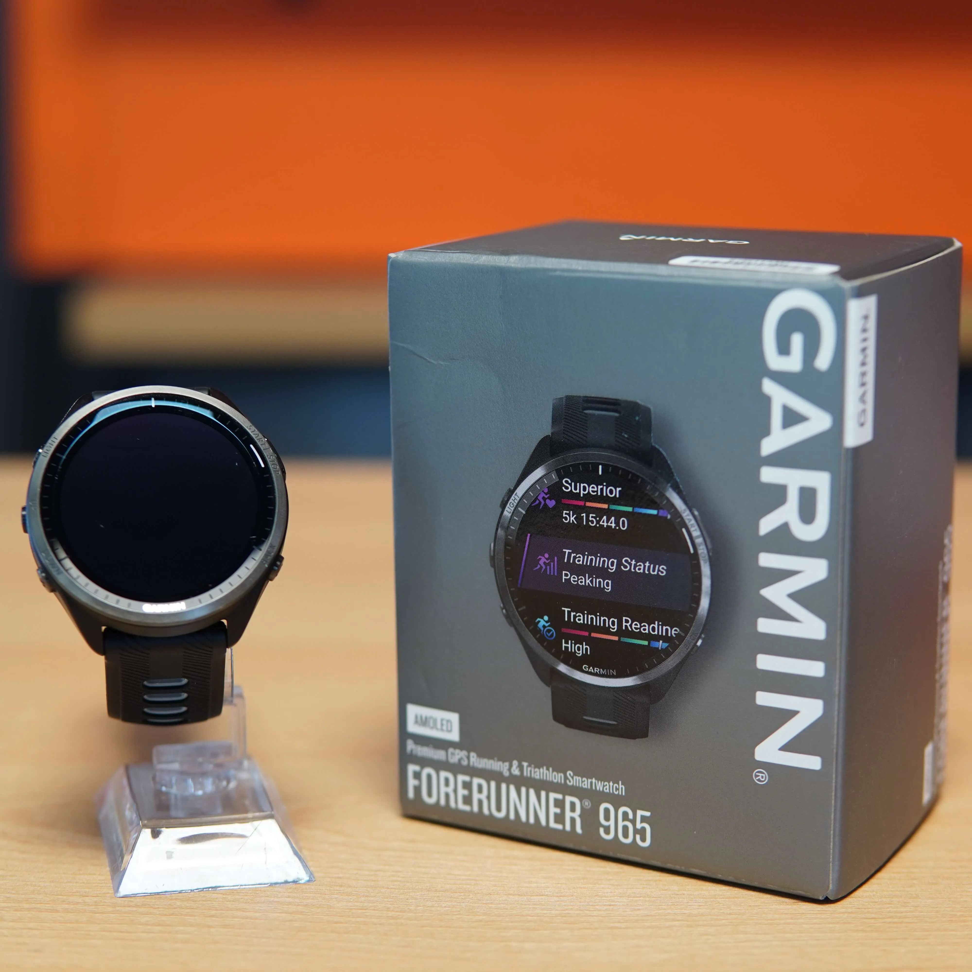 Smartwatch Garmin Forerunner 965, 32 GB, AMOLED, 1,4", Titan, Curea Silicon, GPS + GLONASS + Galileo, Negru - imagine 2