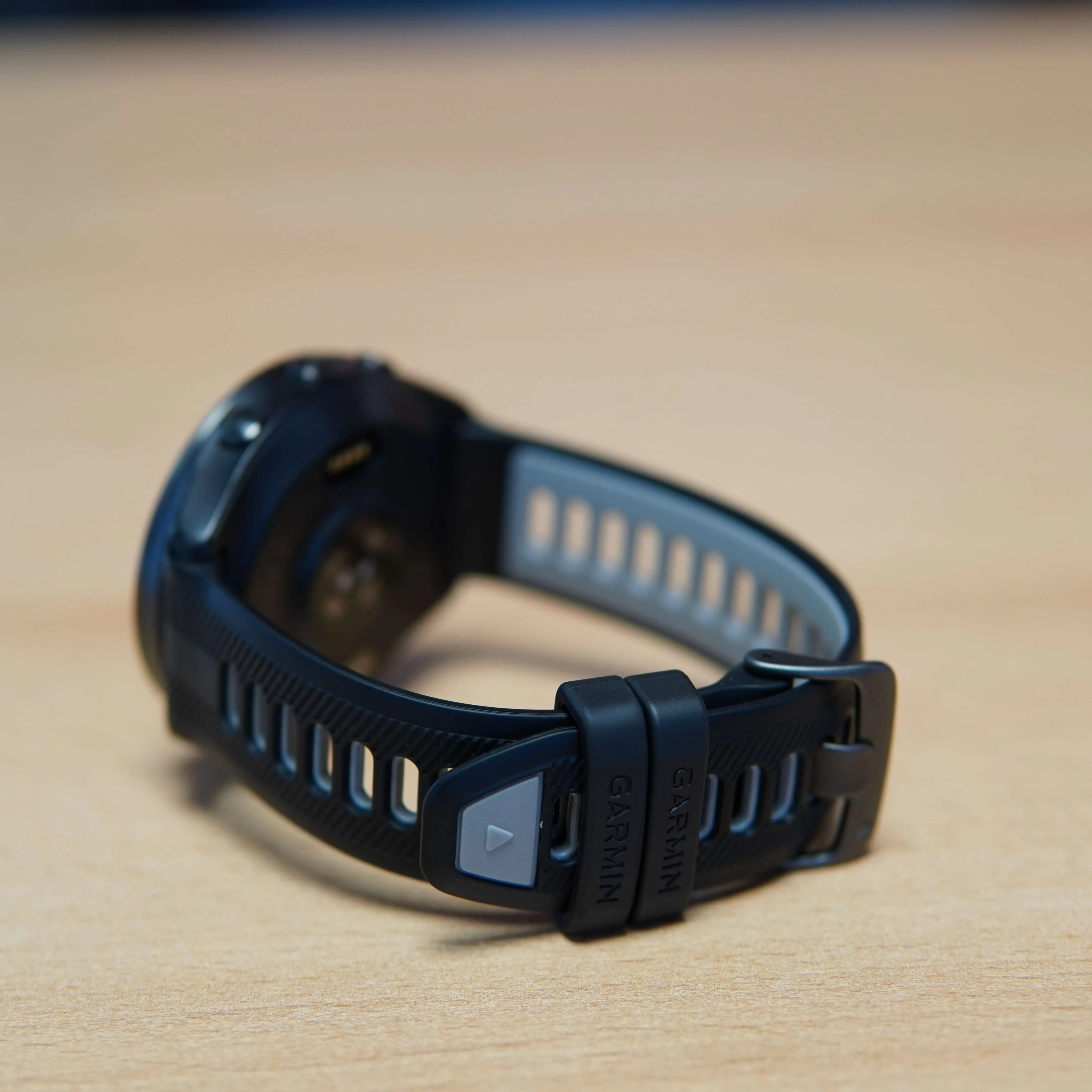 Smartwatch Garmin Forerunner 965, 32 GB, AMOLED, 1,4", Titan, Curea Silicon, GPS + GLONASS + Galileo, Negru - imagine 9