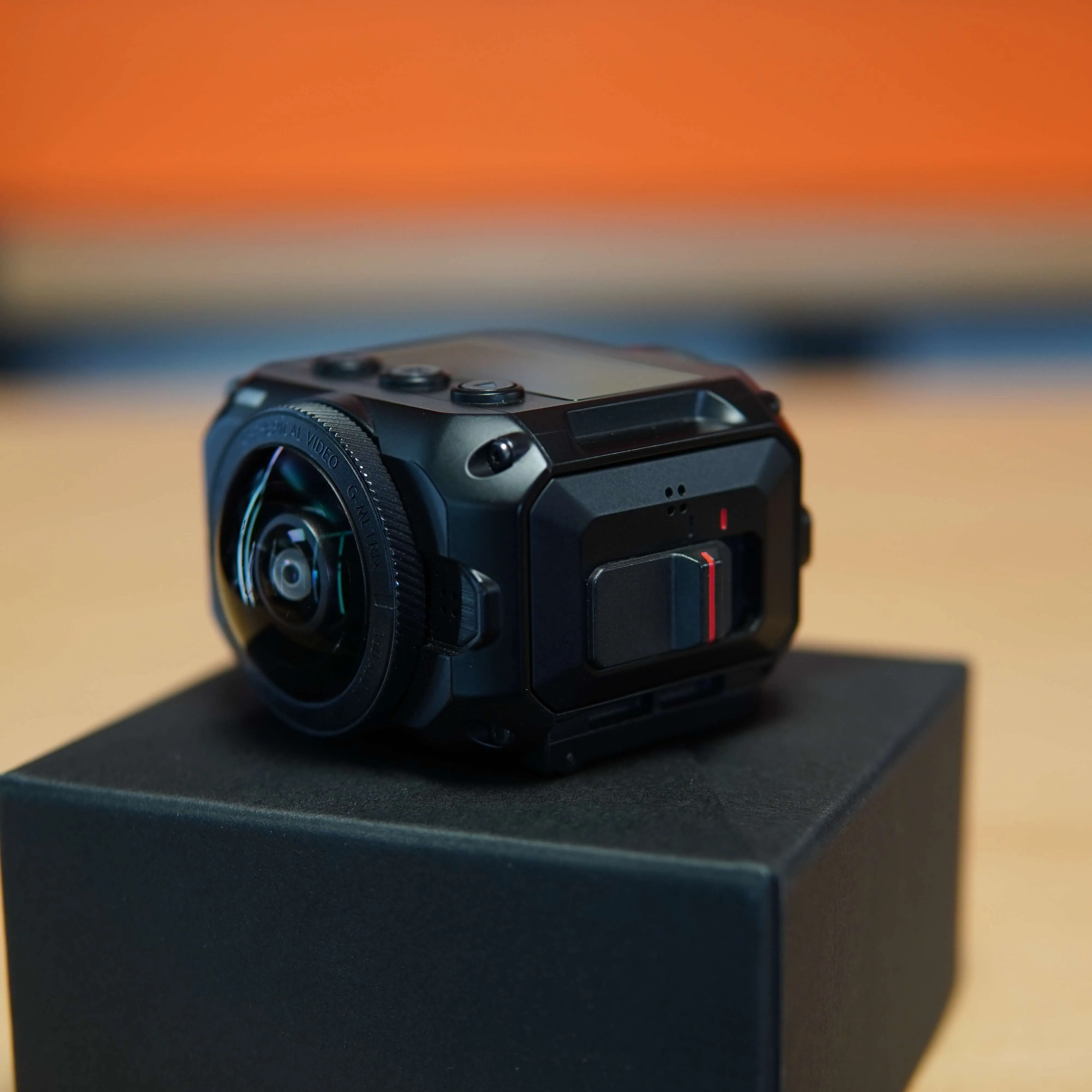 Camera Video Garmin VIRB 360, 5.7k, 10m Waterproof, Voice Control, 4 Batteri, Telescop 5m Carbon, Negru - imagine 5