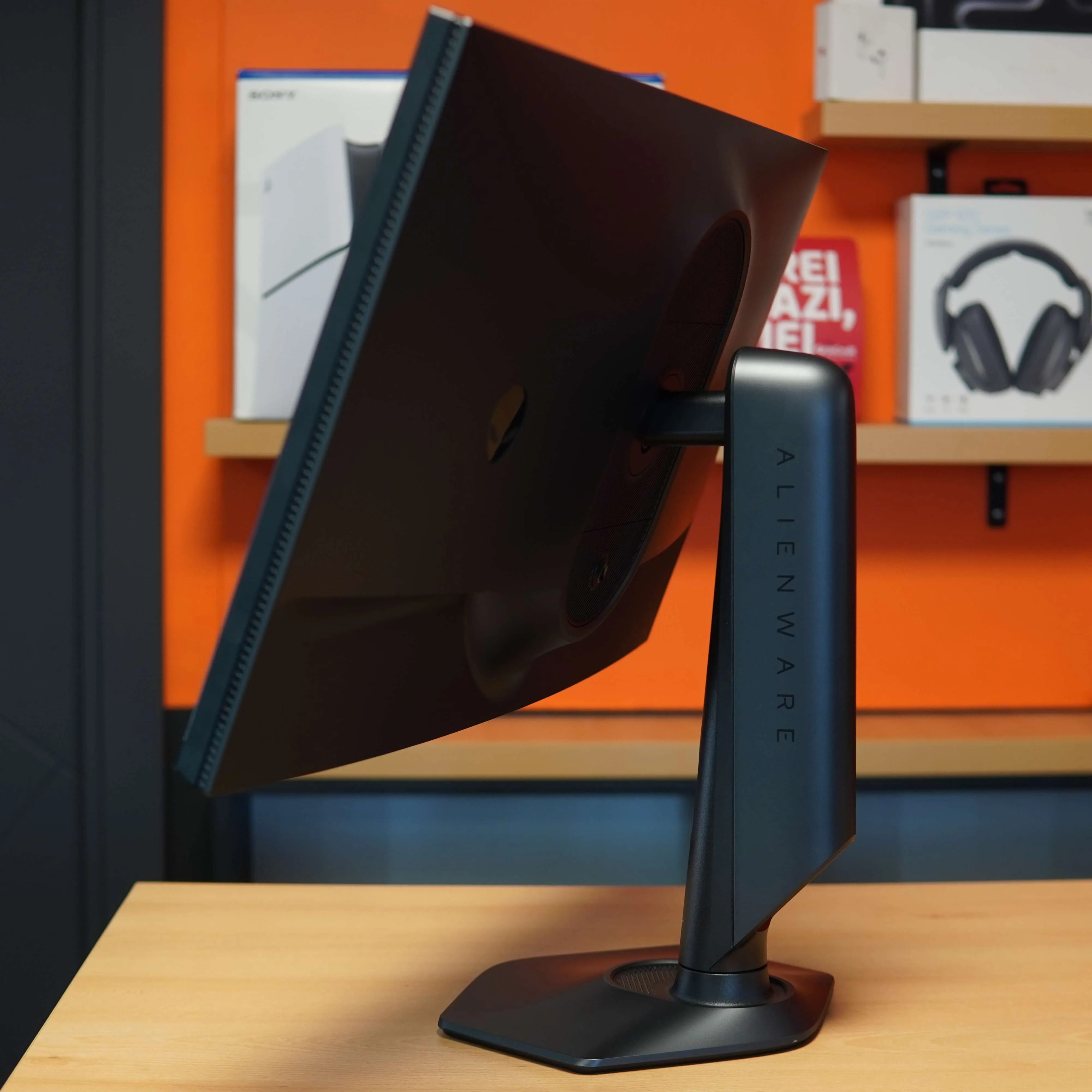 Monitor Gaming IPS LED Dell Alienware 27" AW2724HF, Full HD, HDMI, DisplayPort, Pivot, 360 Hz, 0.5 ms (Negru) - imagine 9