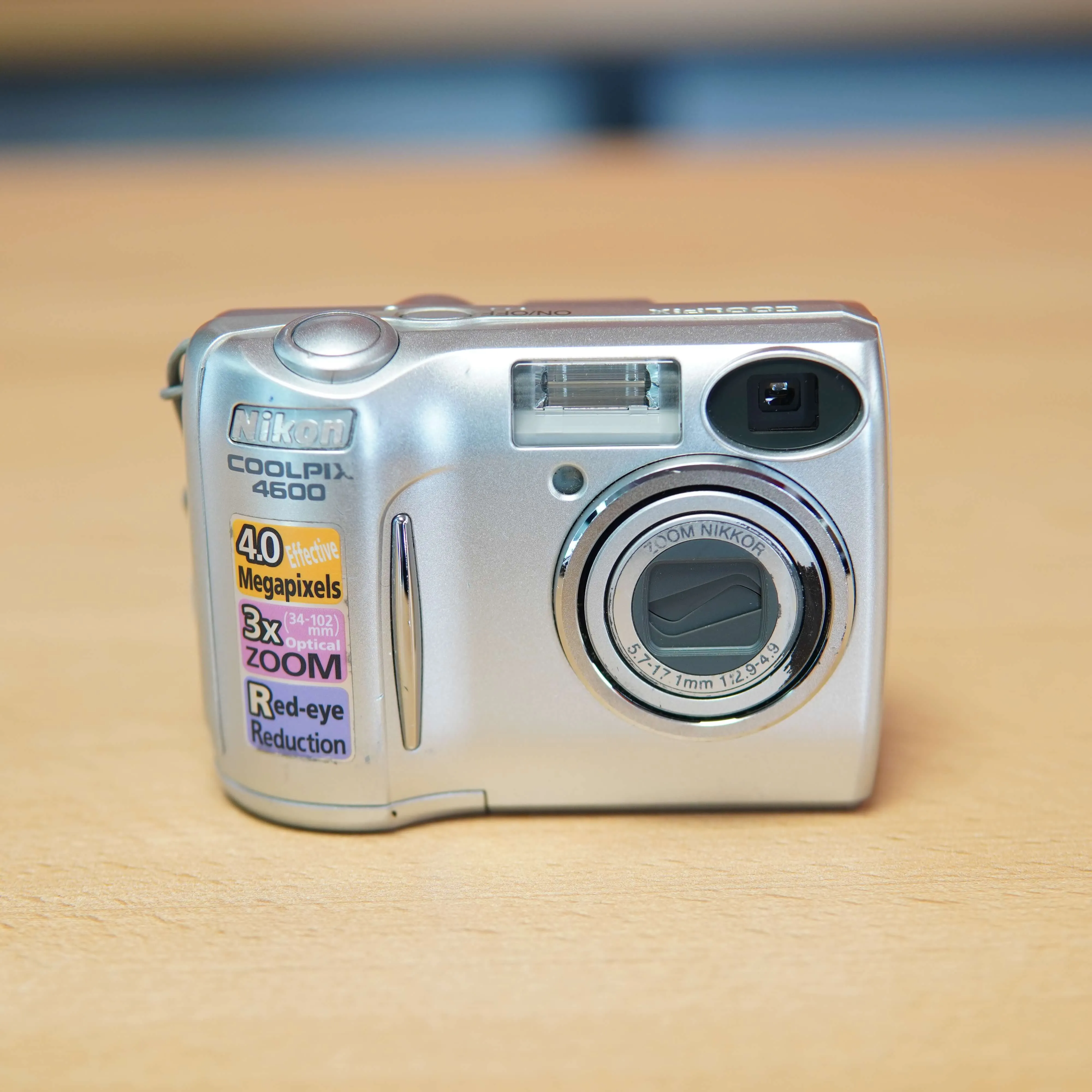 Camera Foto Vintage Nikon E4600, 4.0 MP, 3x Zoom, Baterii AA, Gri - imagine 5