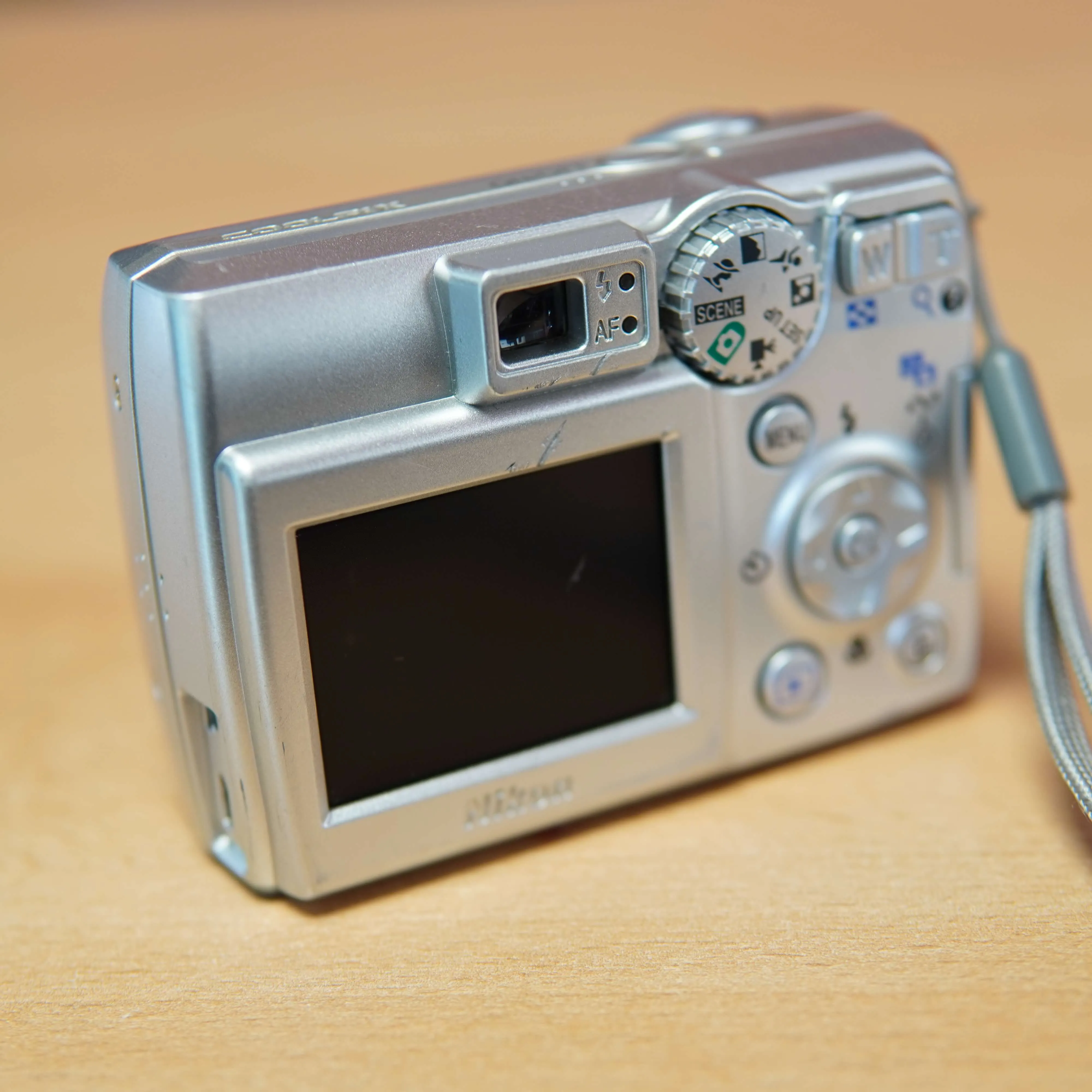 Camera Foto Vintage Nikon E4600, 4.0 MP, 3x Zoom, Baterii AA, Gri - imagine 8