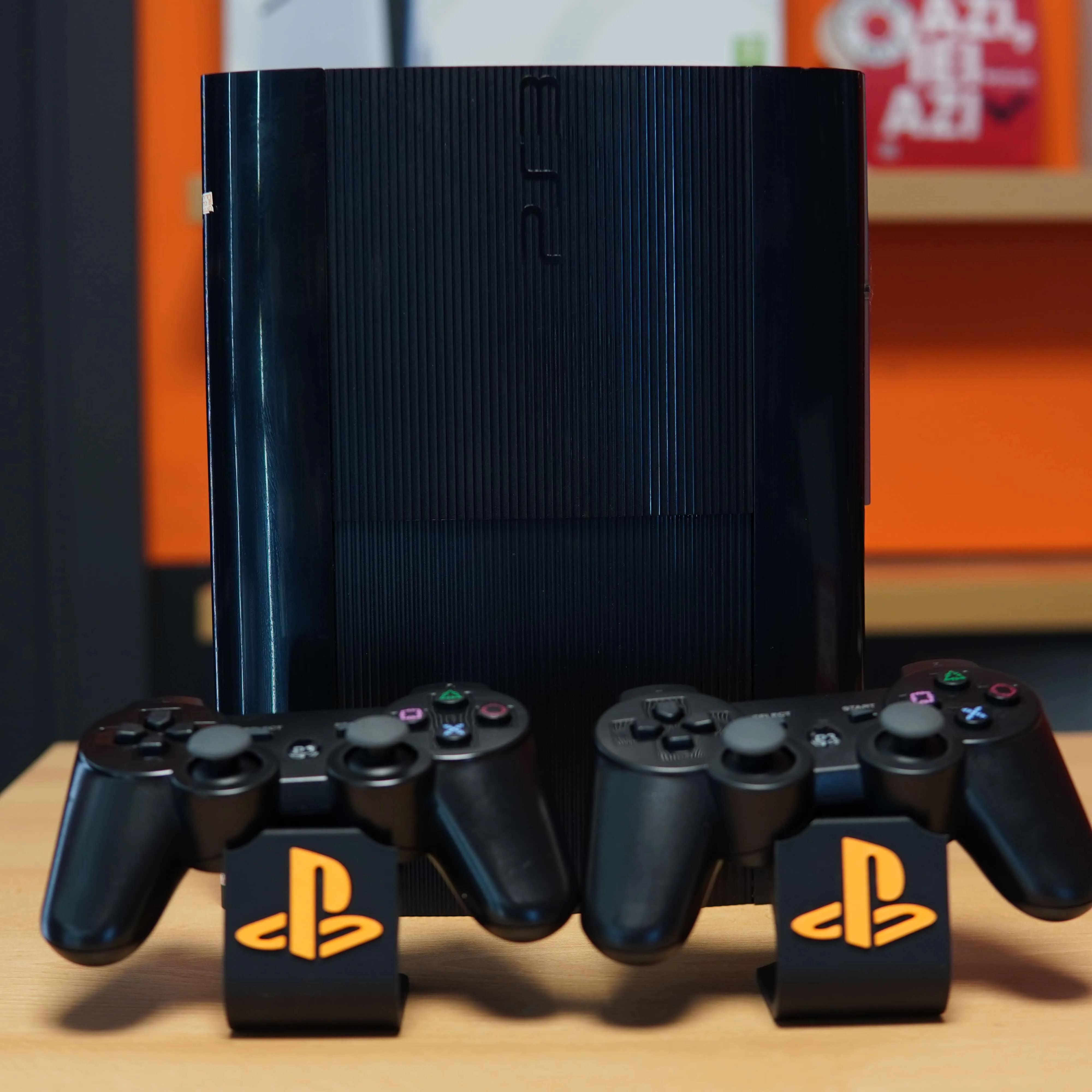 Consola Sony Playstation 3 Super Slim 500 GB + 2 Controller (aftermarket) - imagine 2