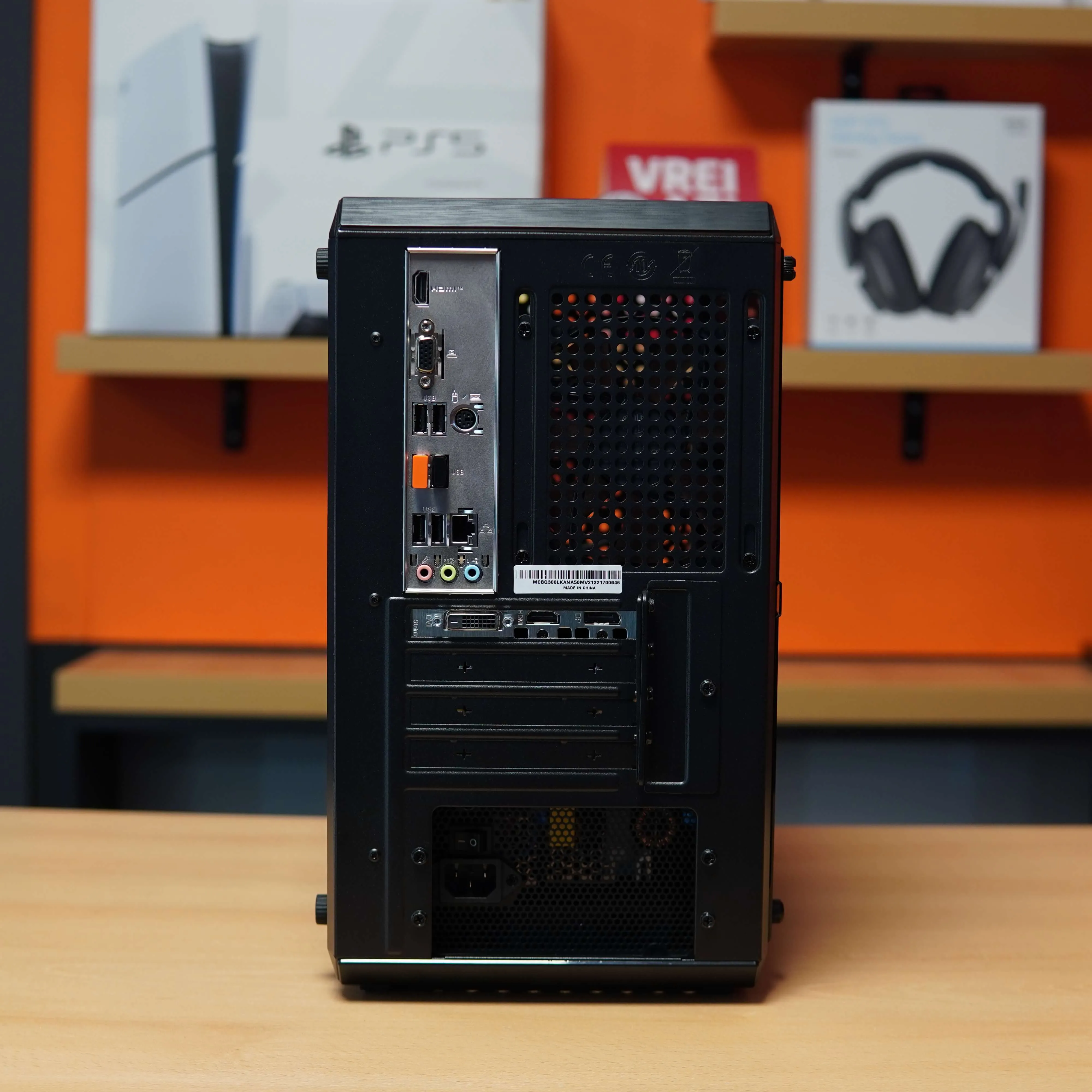 Desktop Gaming i5-12400F, 16 GB RAM DDR4, 512 GB SSD, RTX 3050 6 GB DDR6, Windows 11, Negru - imagine 3