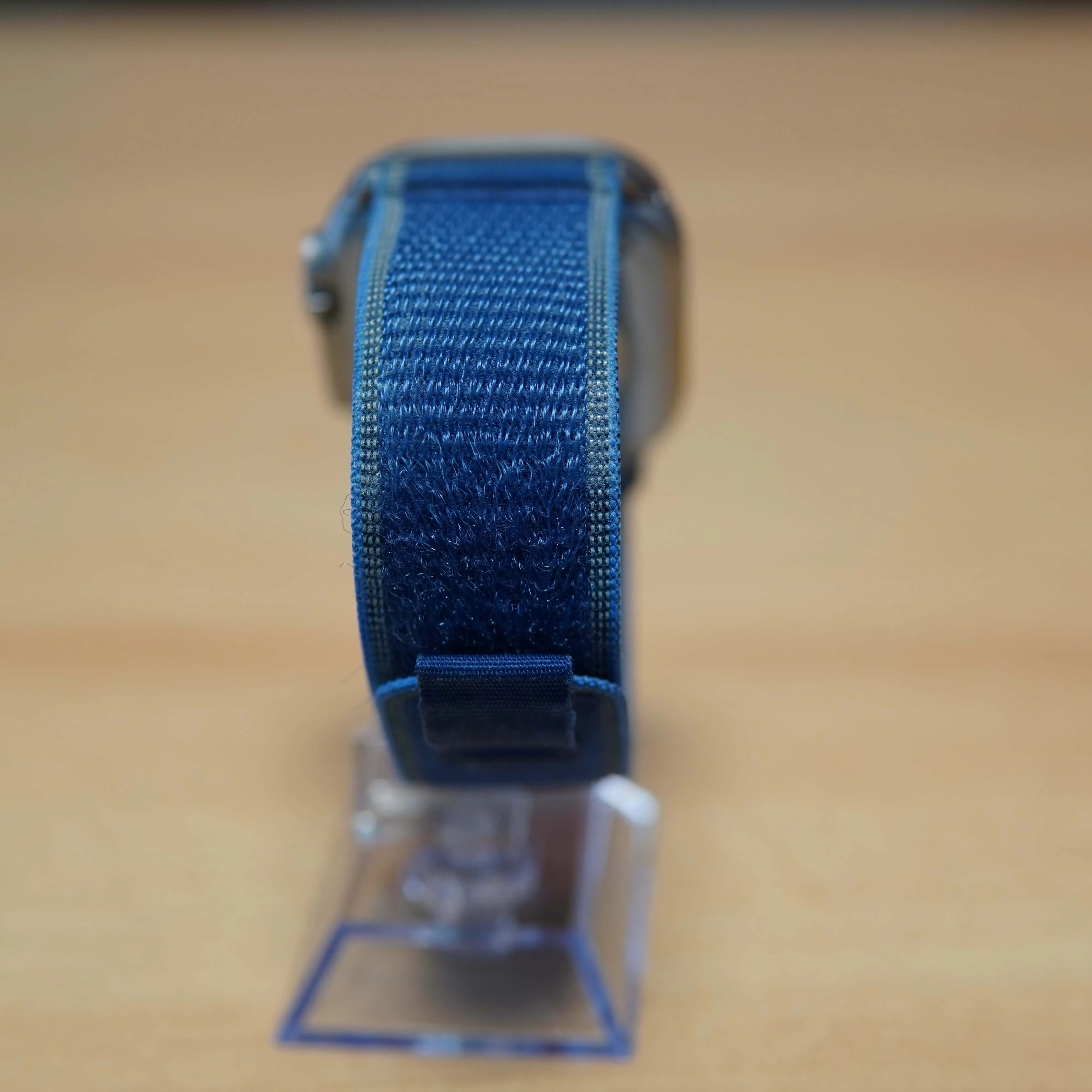 Apple Watch Ultra 3, 49mm, GPS, Cellular, Natural Titanium Case, Blue/Bright Blue Trail Loop M/L - imagine 7