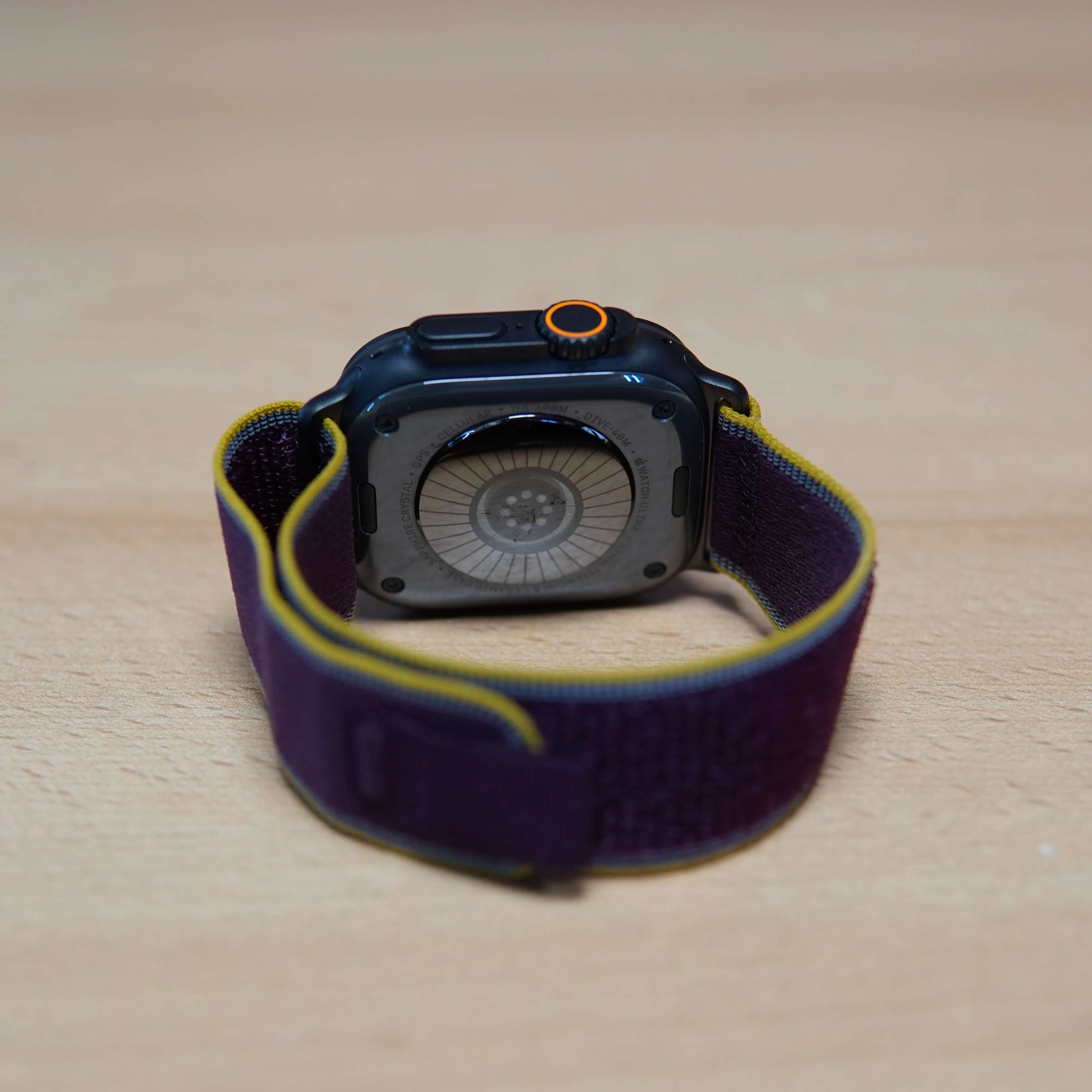 Apple Watch Ultra 4, GPS + Cellular, 49mm, Black Titanium Case, Burgundy Trail Loom M/L - imagine 9