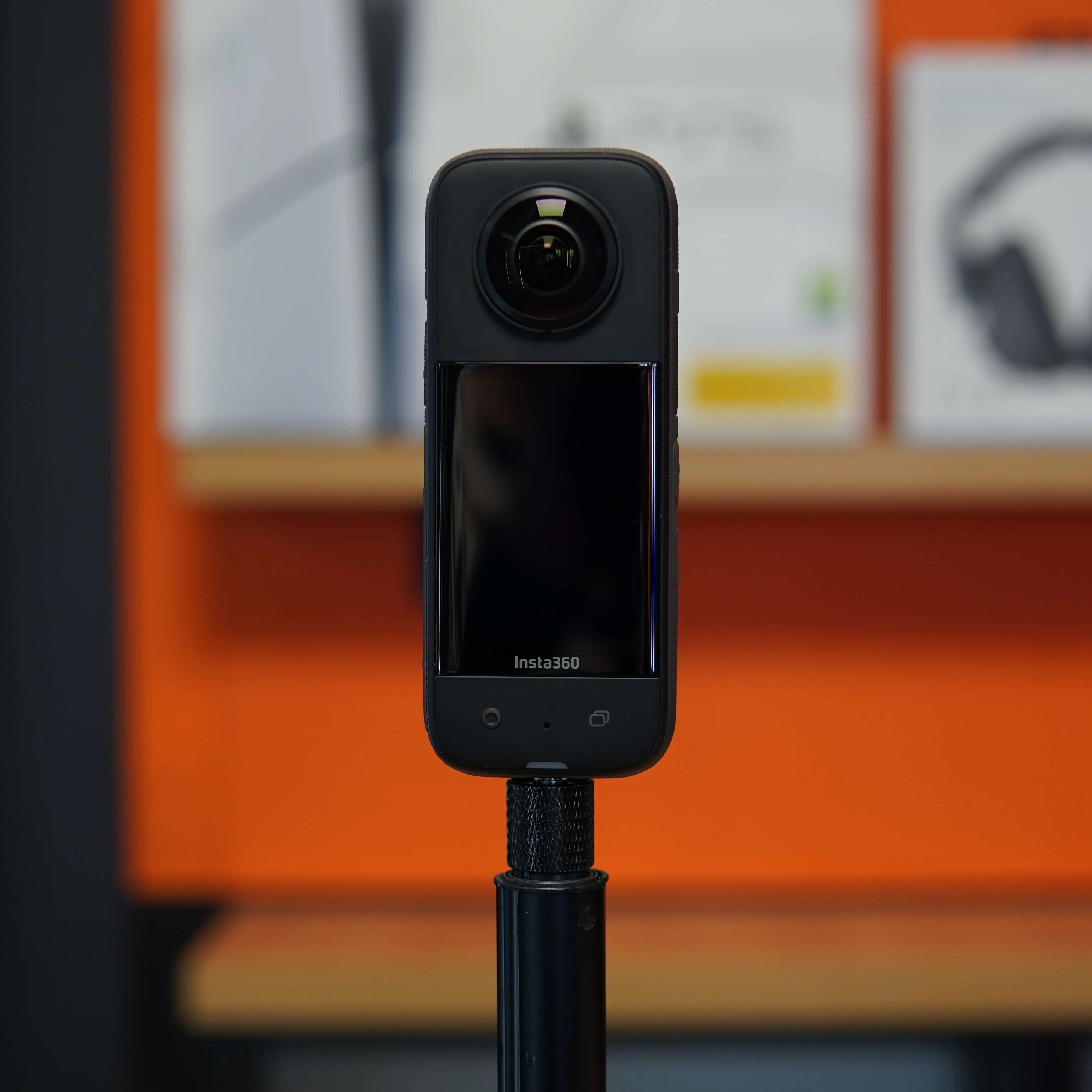 Camera Insta360 X3, 5K Captură 360° cu Ecran Tactil 2.29" și Wi-Fi + Statif, Negru - imagine 4