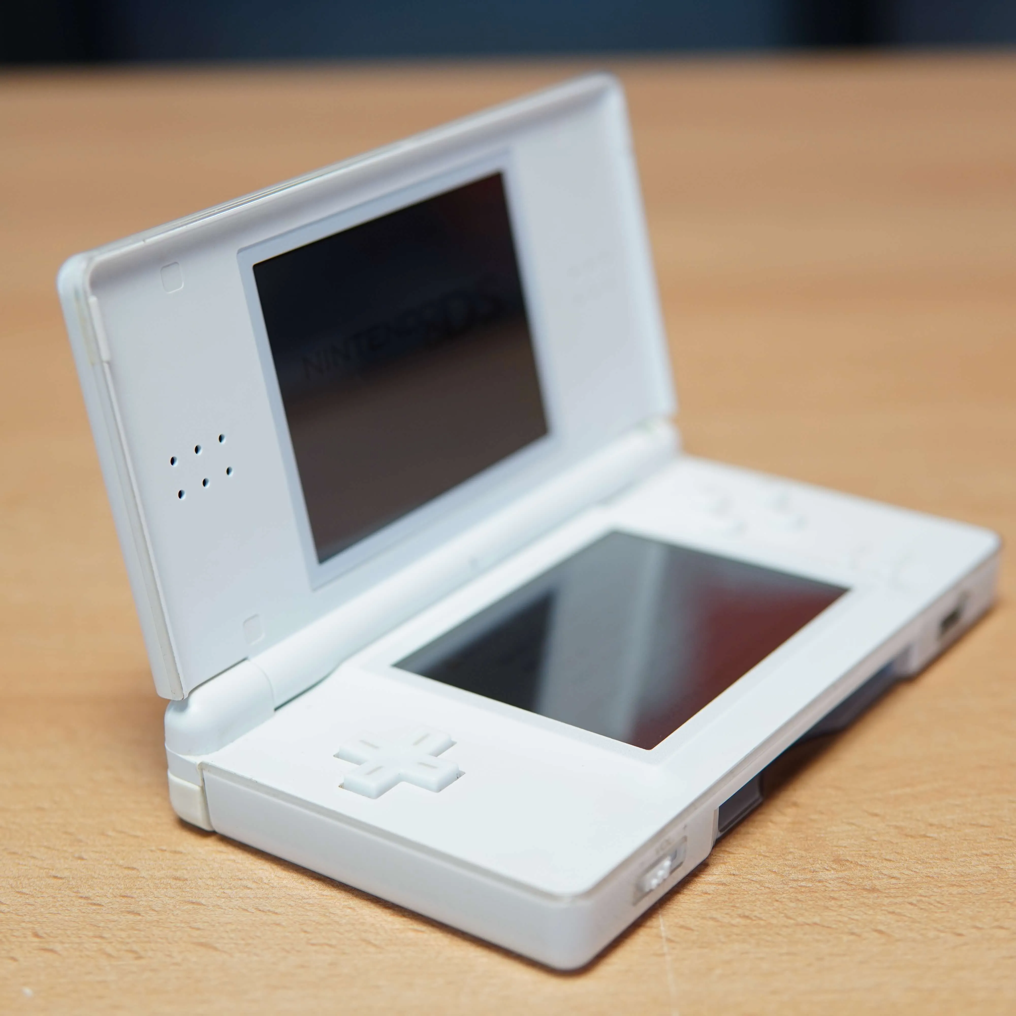 Consola Nintendo DS Lite USG-001, Alb (pix compatibil) - imagine 3
