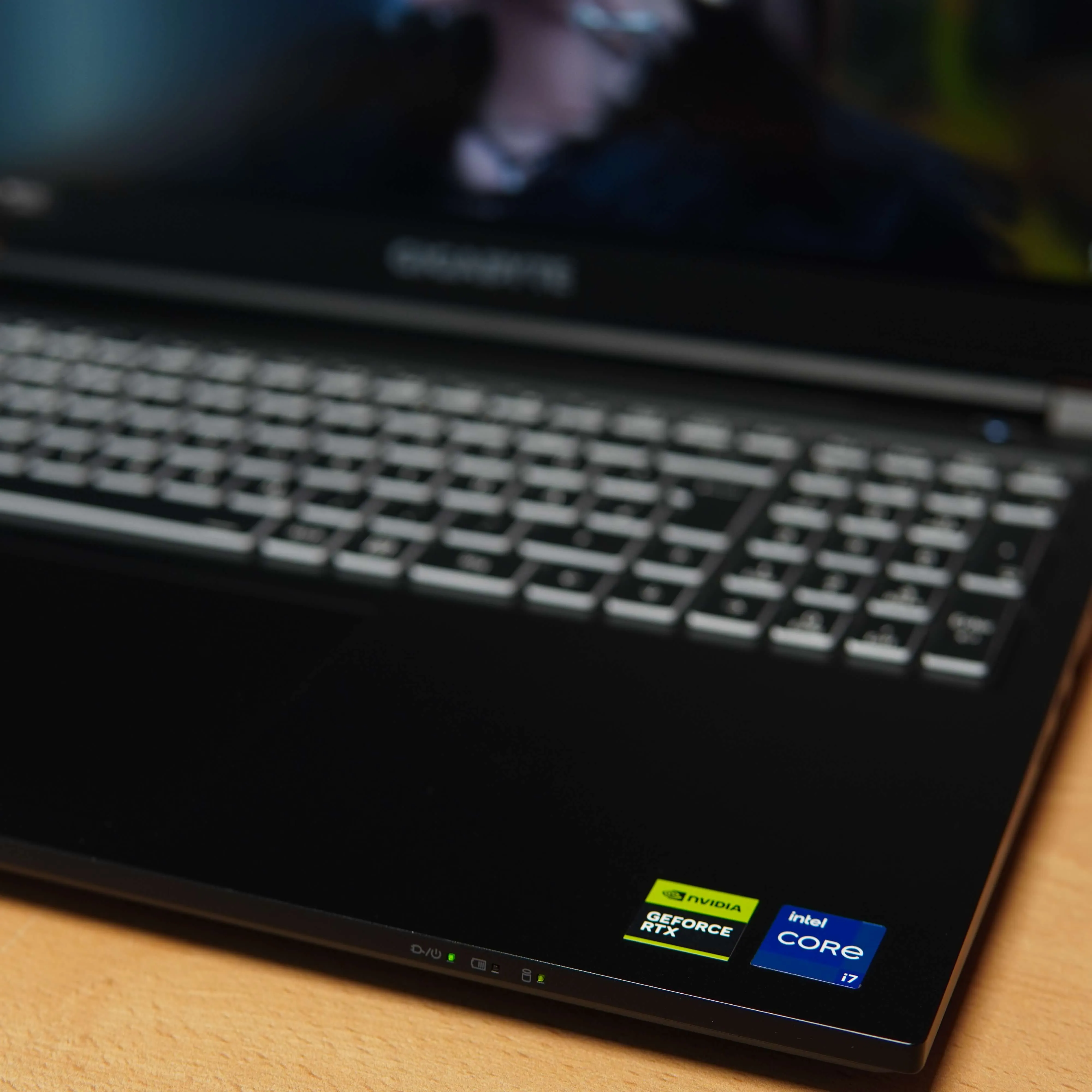Laptop Gaming Gigabyte RC56, i7-13620h, 16 GB DDR5, 1 TB SSD, RTX 4050 6 GB, Layout QWERTZ, Negru - imagine 10