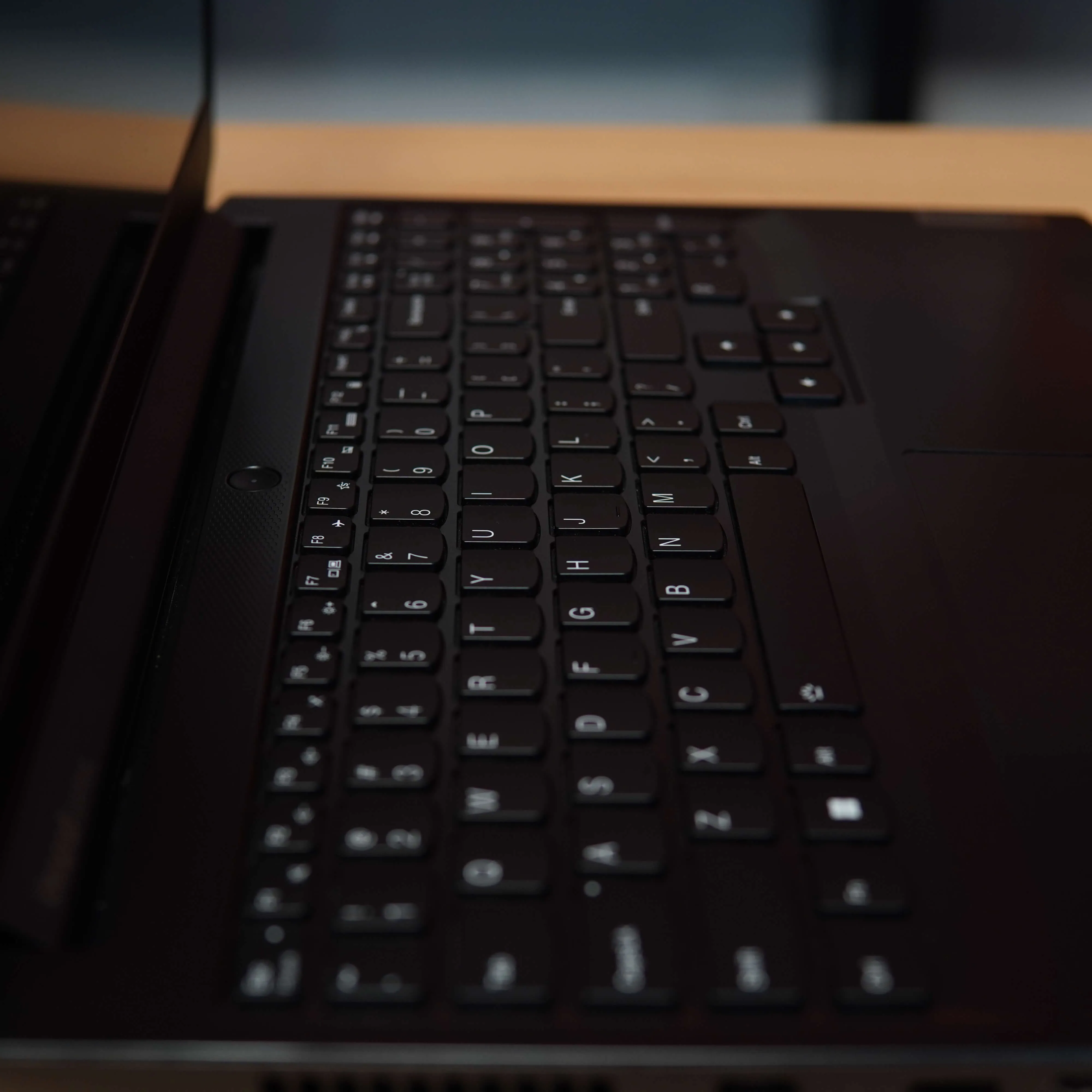Laptop Gaming Lenovo IdeaPad Gaming 3 15ACH6, AMD Ryzen 5 5600H, 16 GB DDR4, 512GB SSD, GTX 1650 4 GB, Negru - imagine 15