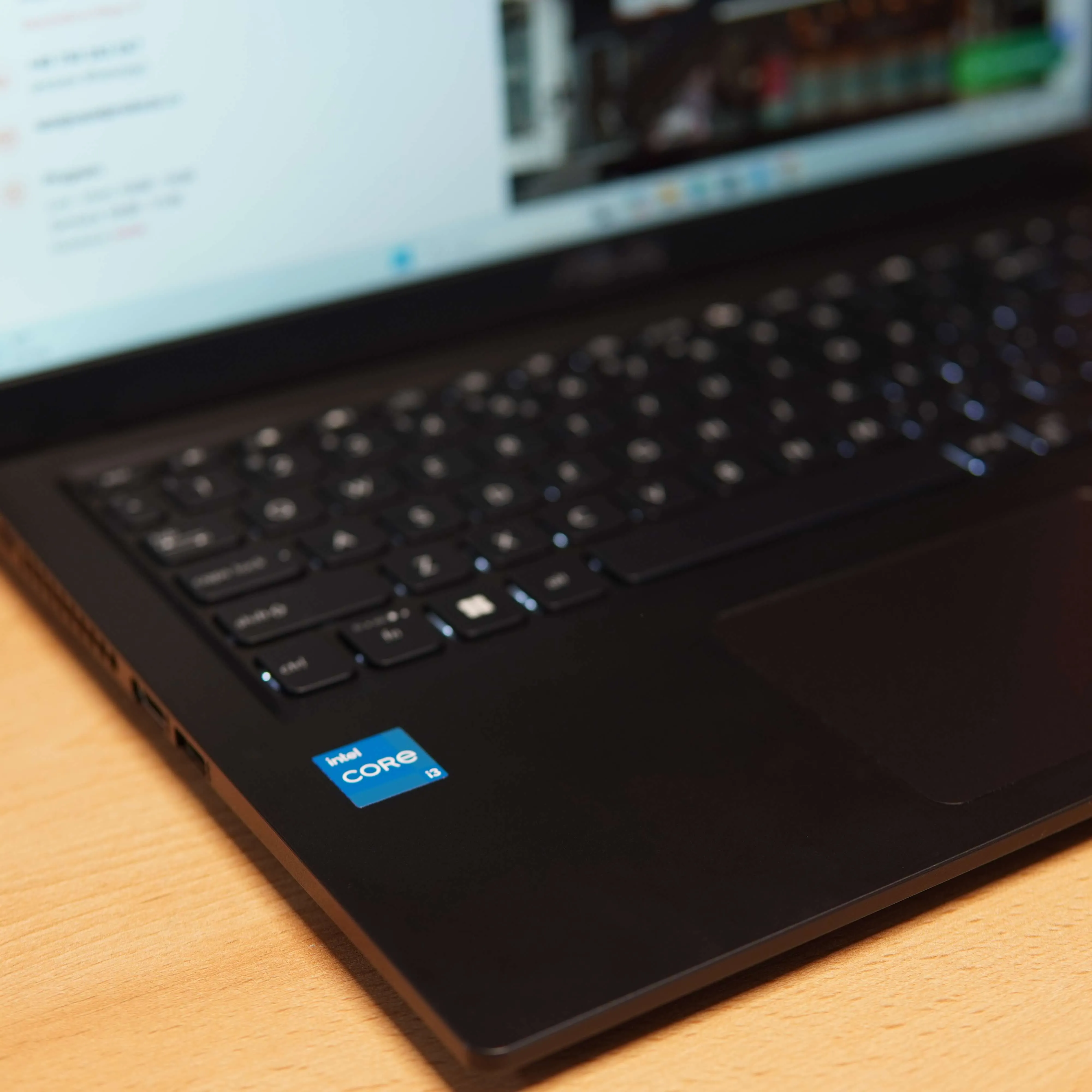 Laptop Asus Vivobook 15 R1500E, i3-1115G4, 8 GB DDR4, 256 GB SSD, Negru - imagine 7