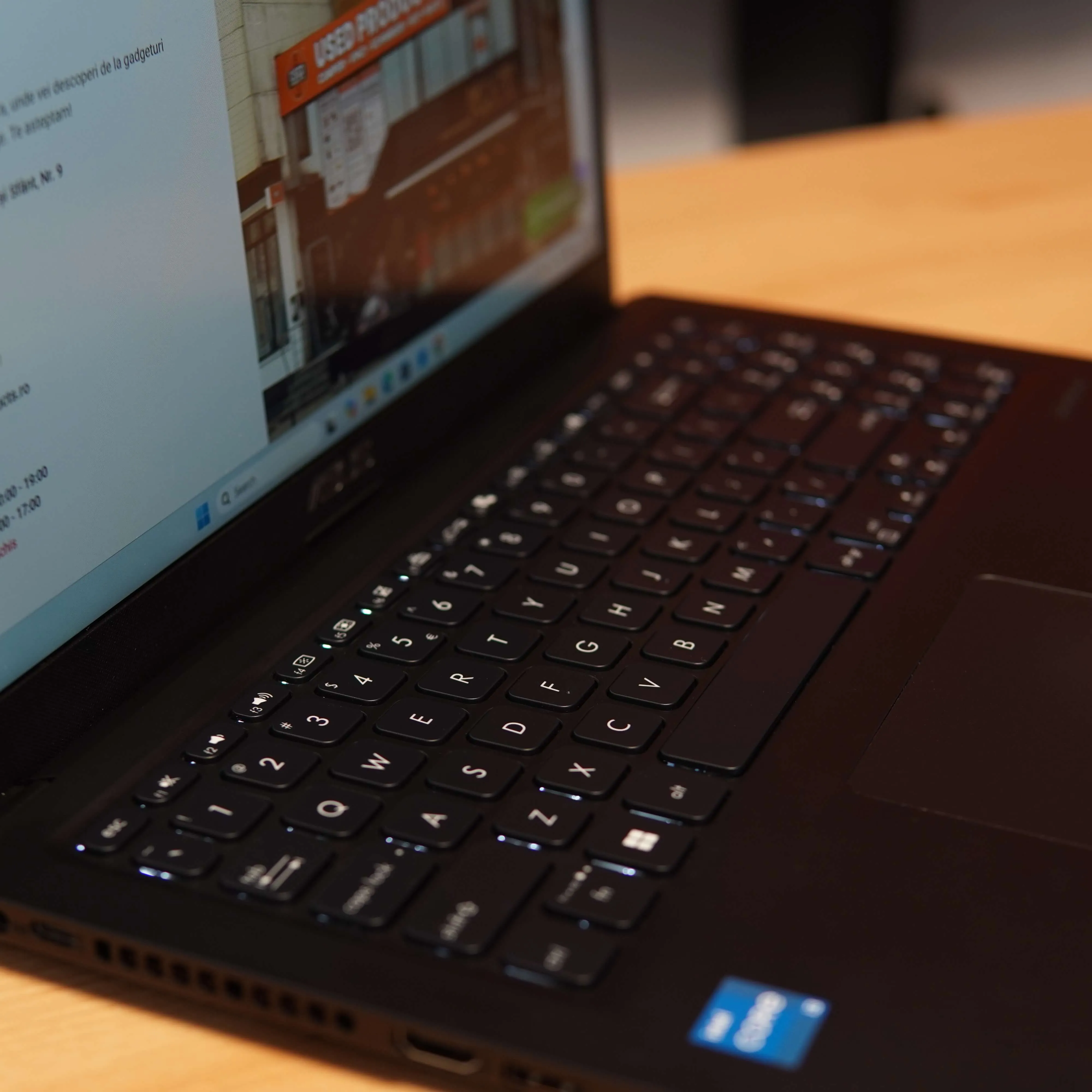 Laptop Asus Vivobook 15 R1500E, i3-1115G4, 8 GB DDR4, 256 GB SSD, Negru - imagine 10