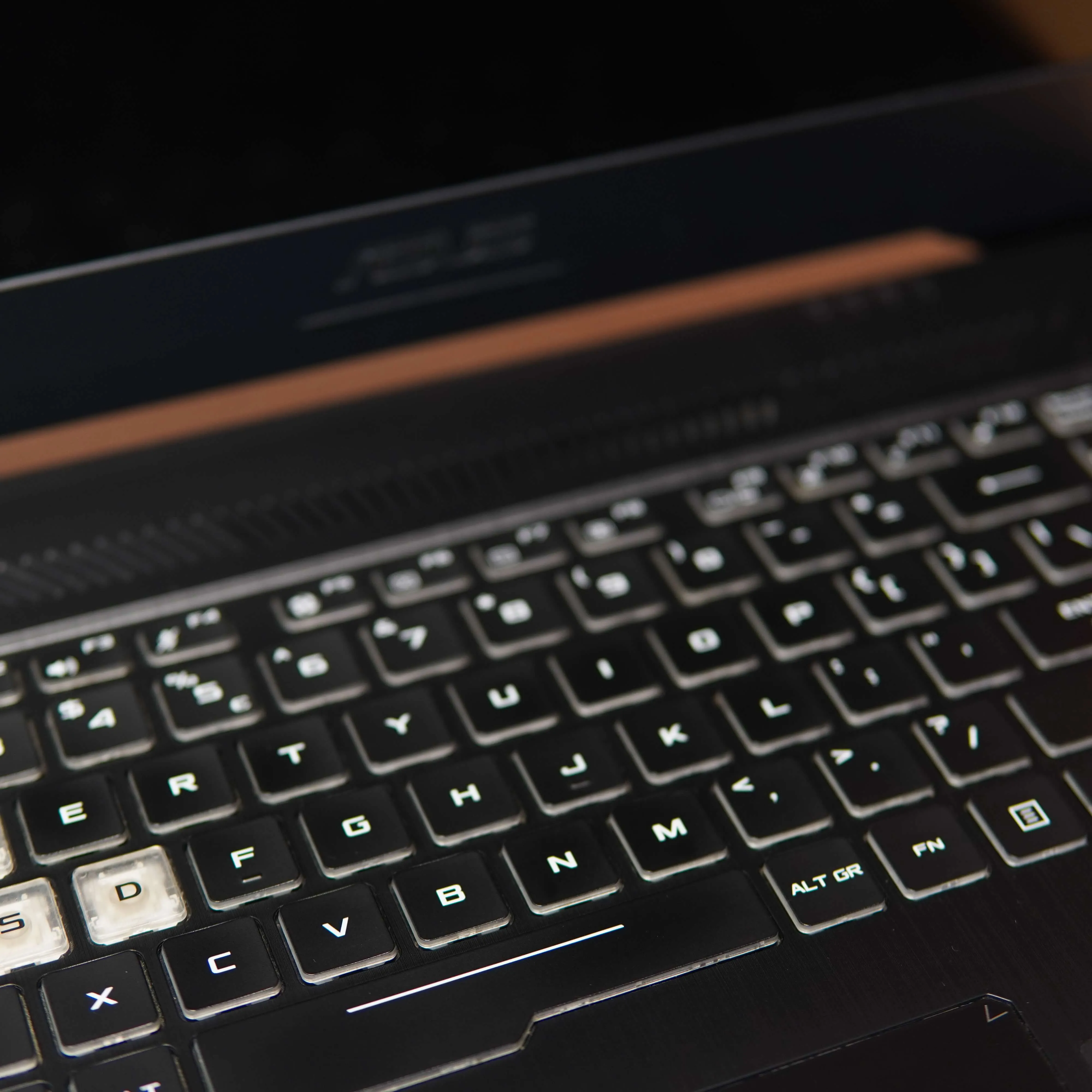 Laptop Gaming Asus TUF Gaming FX505D, AMD Ryzen 7 3750h, 16 GB DDR4, 256 GB SSD, GTX 1650 4 GB, Negru - imagine 15