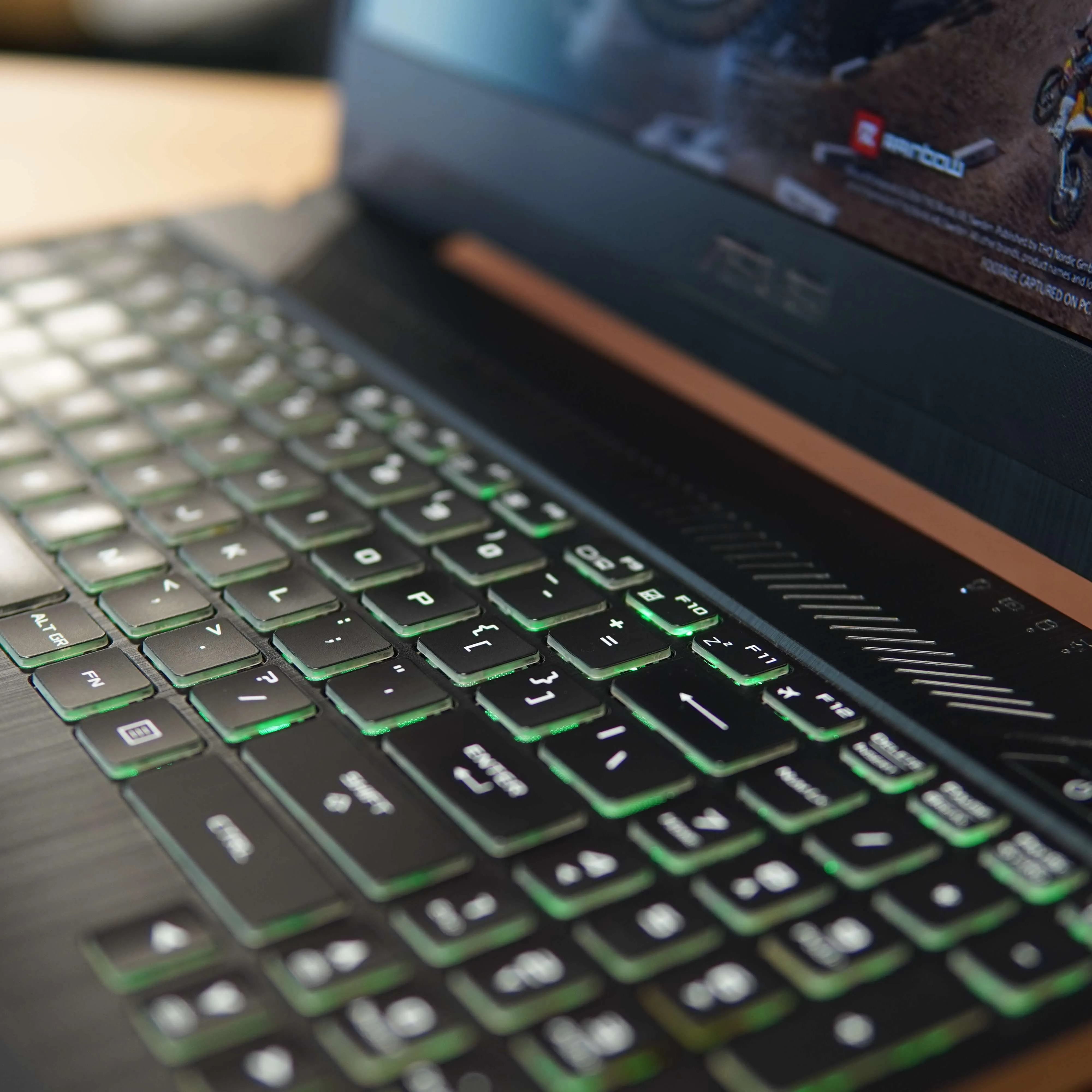 Laptop Gaming Asus TUF Gaming FX505D, AMD Ryzen 7 3750h, 16 GB DDR4, 256 GB SSD, GTX 1650 4 GB, Negru - imagine 10
