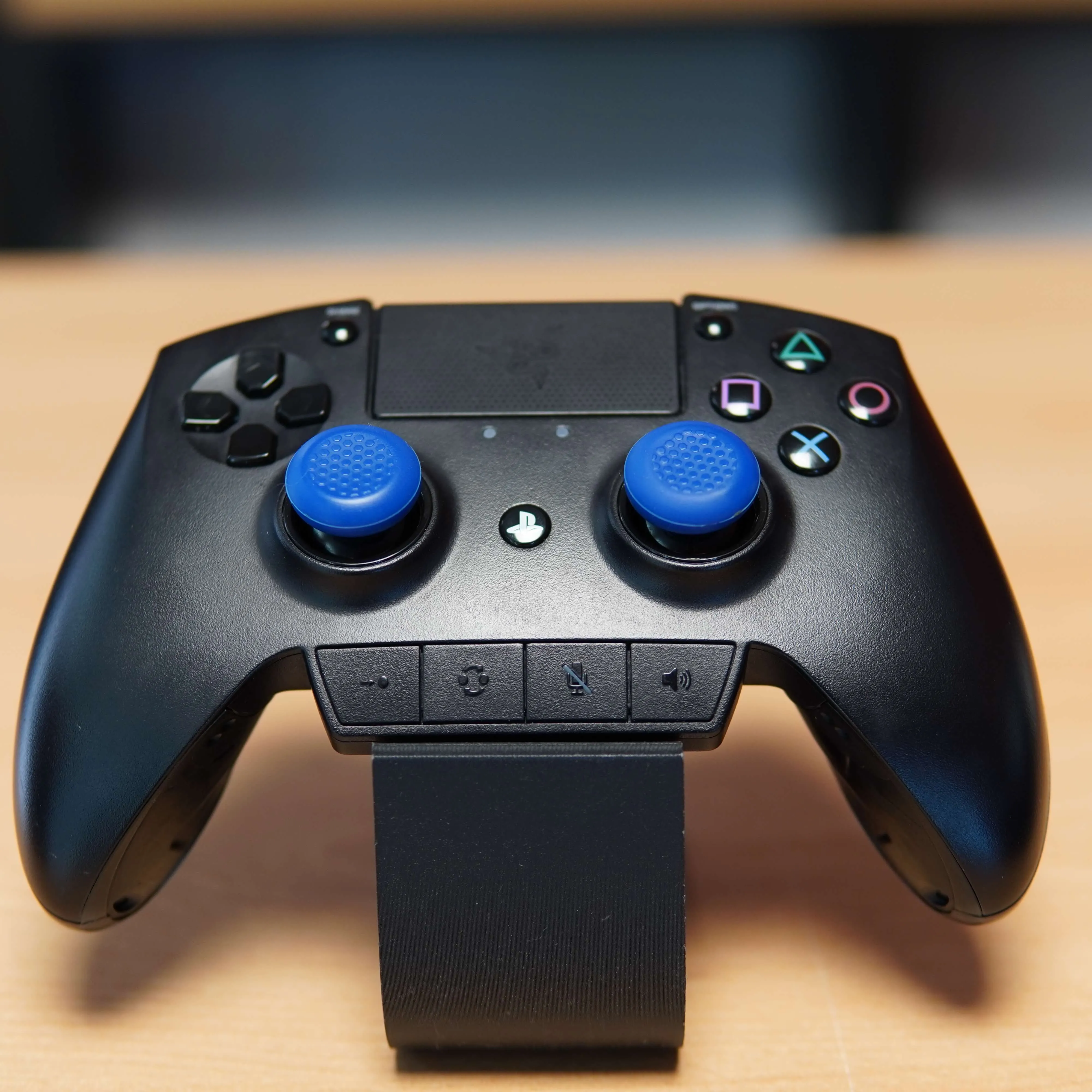 Controller Gaming cu Fir Razer Raiju pentru PS4, Negru - imagine 3