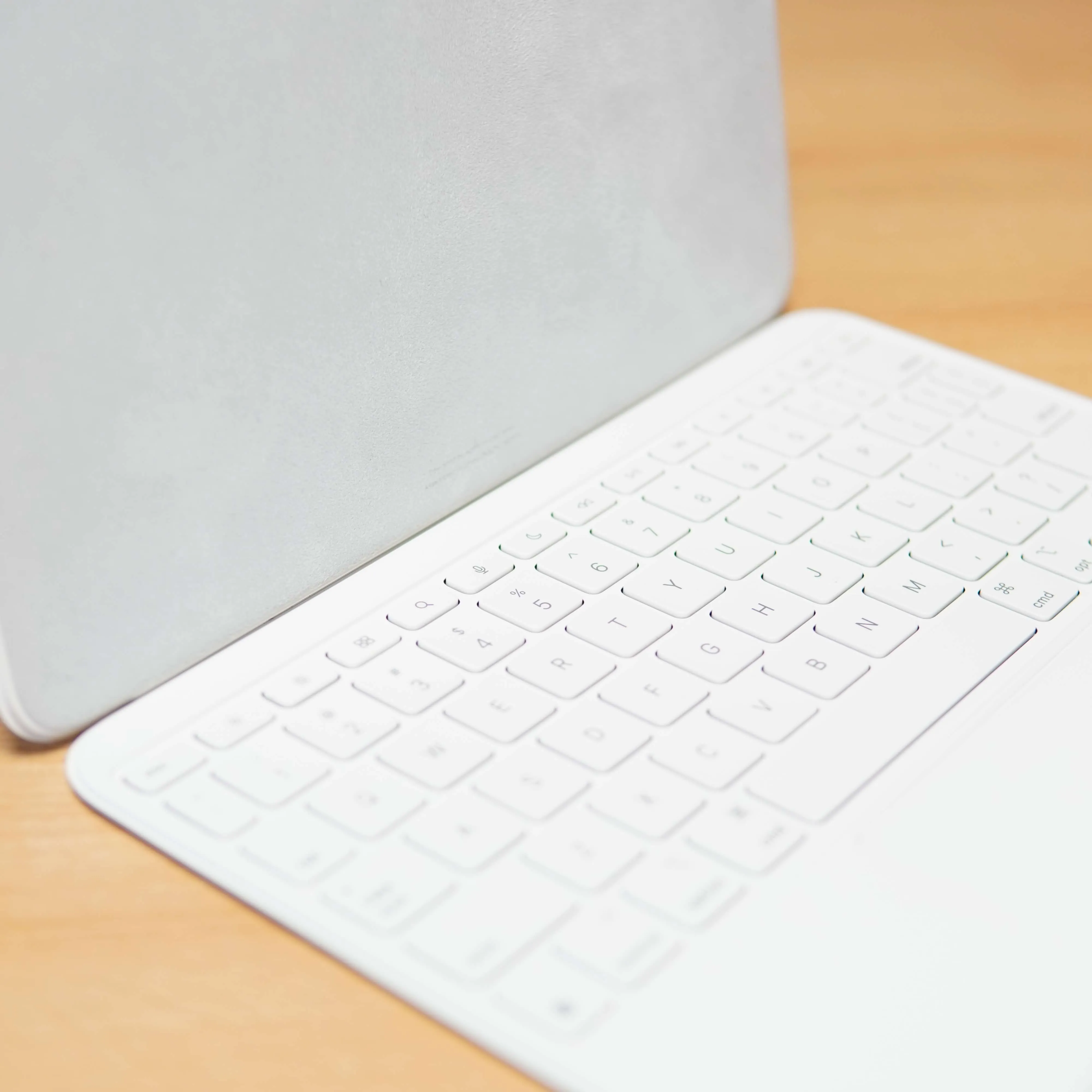 Apple Magic Keyboard Folio pentru iPad A16, iPad Gen 10, A2695, QWERTY, Alb - imagine 3