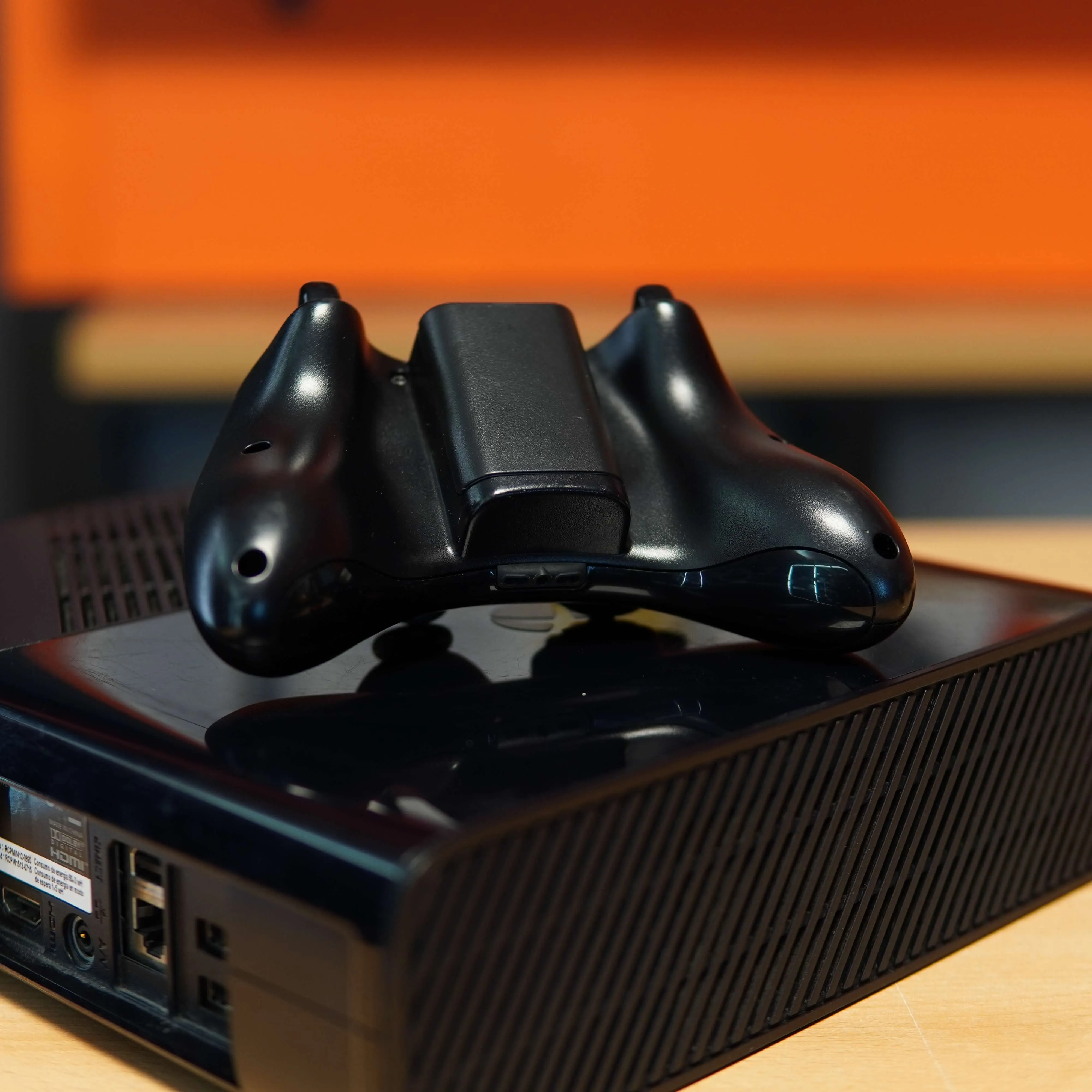 Consola Microsoft Xbox 360 E 320 GB + Controller, Negru - imagine 8