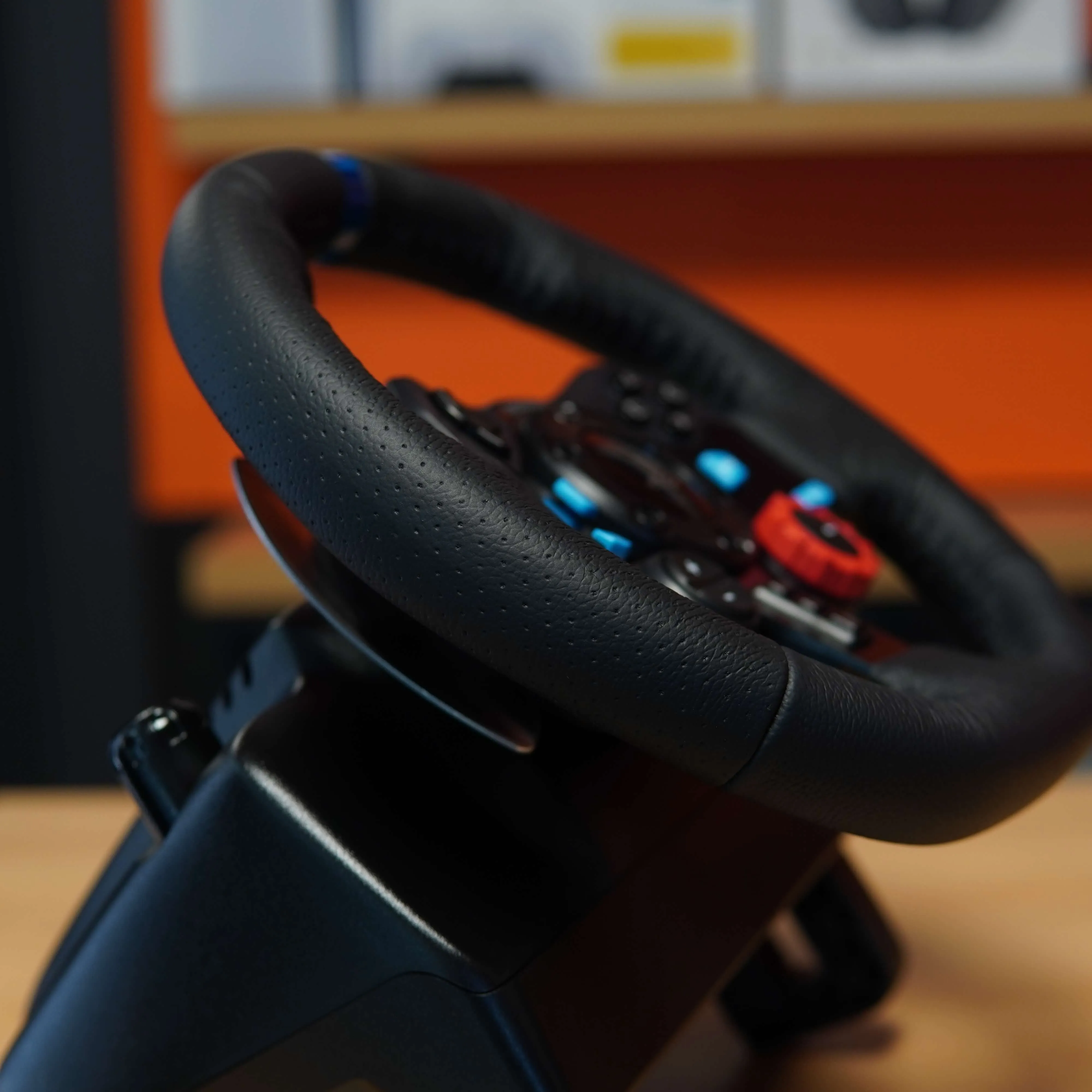 Volan Logitech Driving Force G29 + Schimbator Joystick Logitech Driving Force, PC, PS3, PS4, PS5 - imagine 12