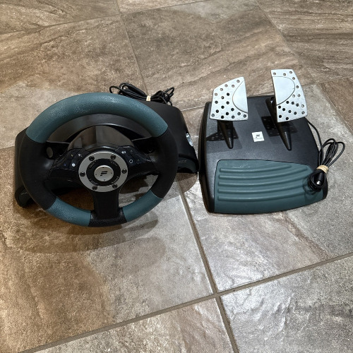 Volan gaming Fanatec Speedster 3 cu pedale, verde