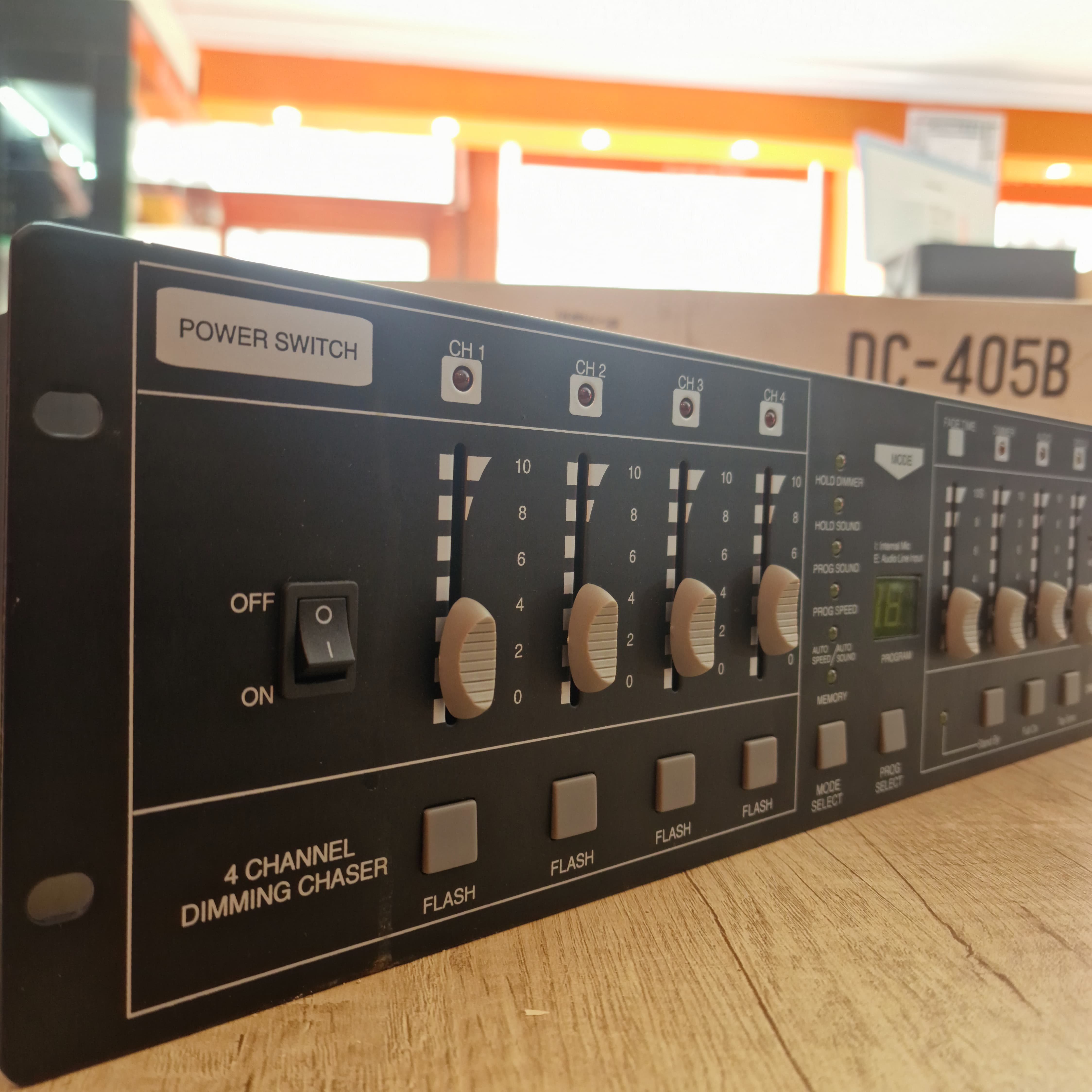 Controller Efecte si Lumini Stairville DC-405B DMX, LCD, 12 Dispozitive - imagine 3