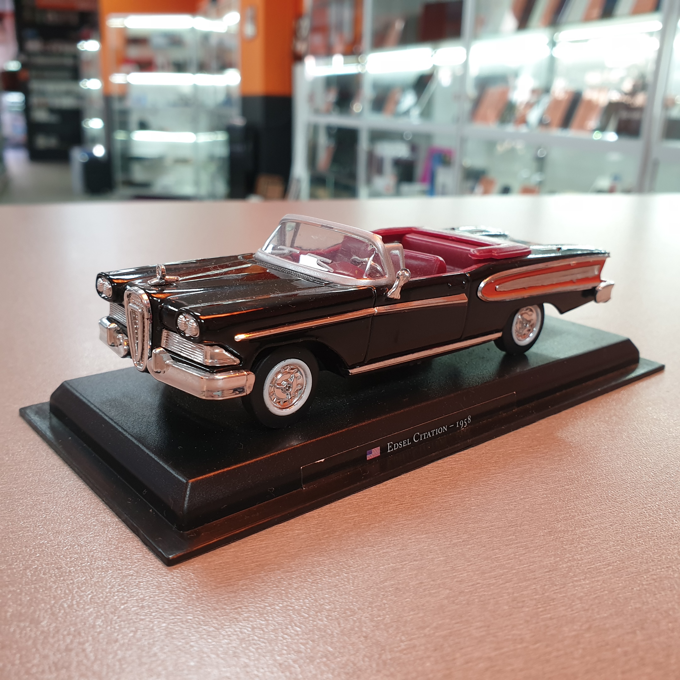 Macheta auto de colectie 1:43 - Diverse modele - imagine 5