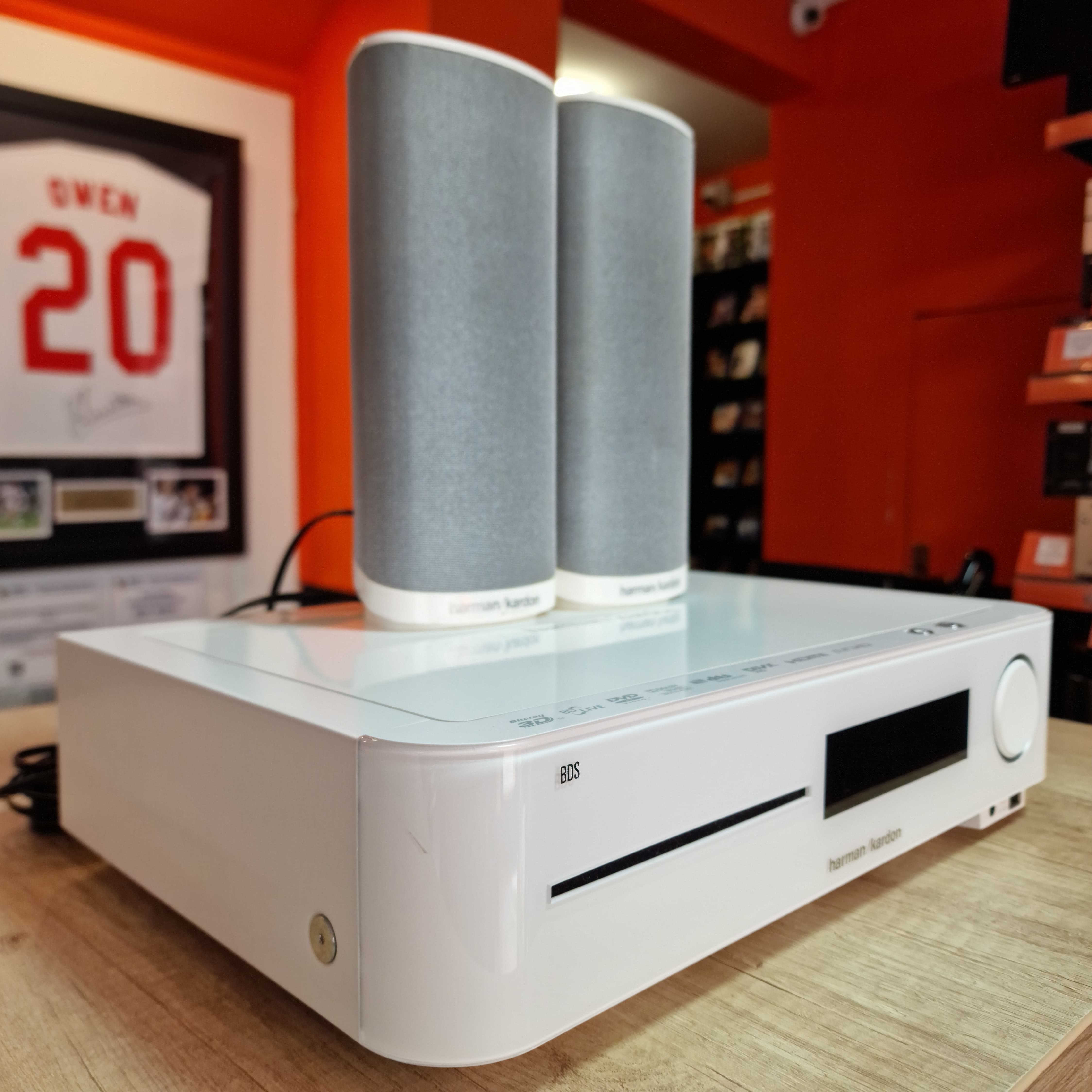Blu-ray Player Harman Kardon BDS-270, 2.1, 2x Satelit, Lipsa Subwoofer/Telecomanda, HDMI, USB, FM, 3D, White - imagine 2
